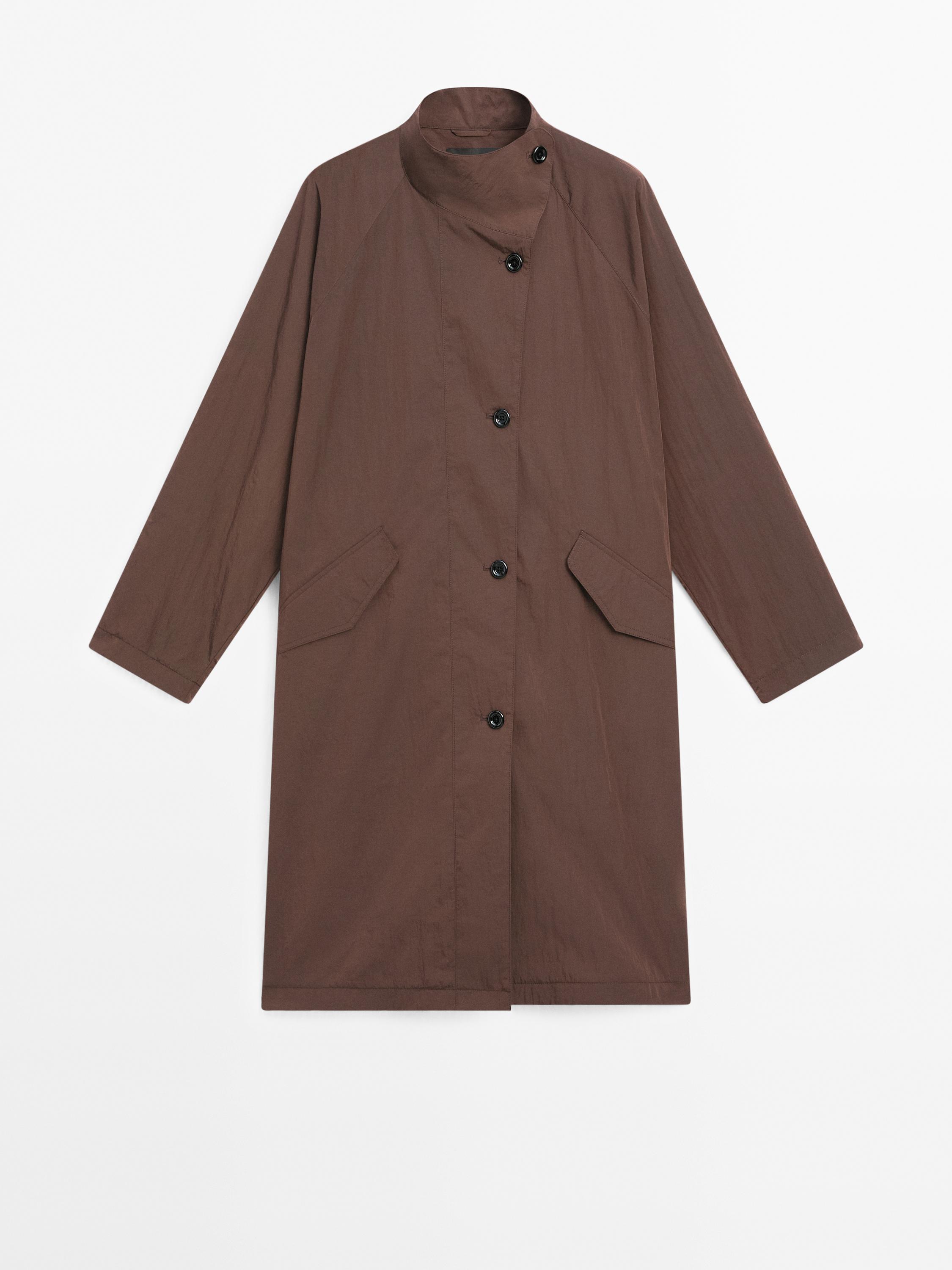 Flowing water-repellent fabric trench coat