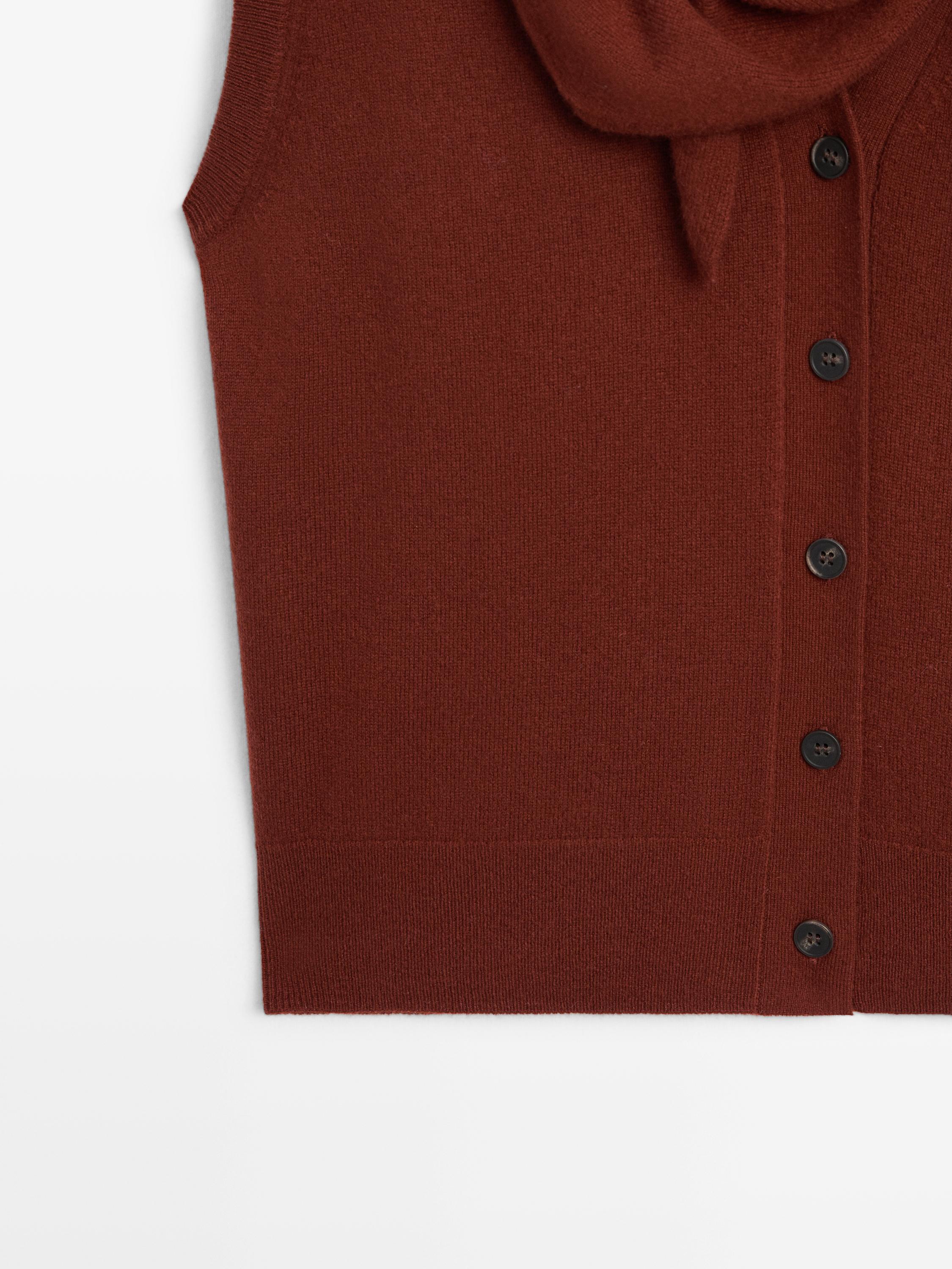 100% wool waistcoat with scarf detail