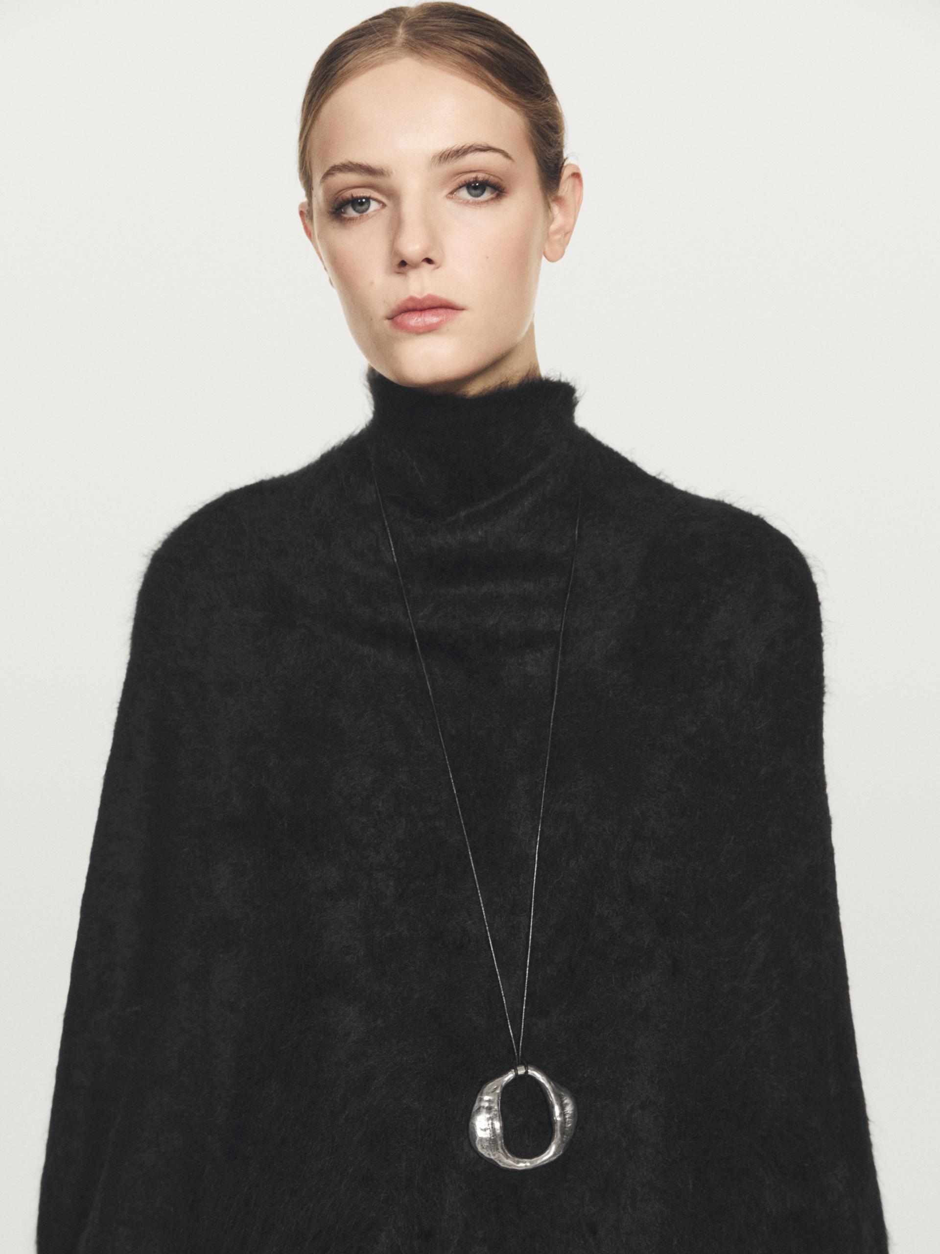 Capa Acabado Cepillado 100% Cashmere - Negro - 01 - Massimo Dutti - Mujer
