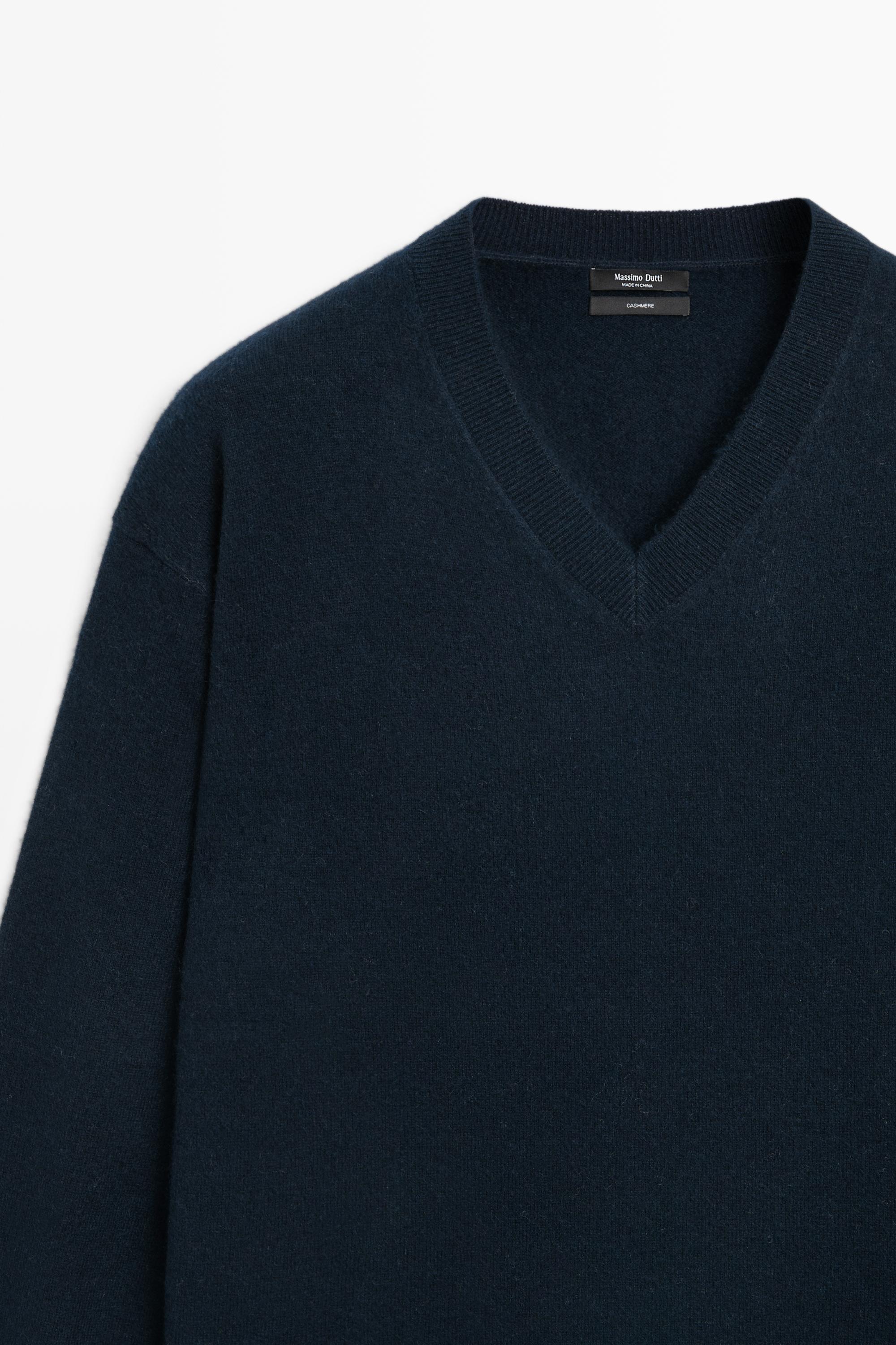 100% cashmere knit sweater — DEEP BLUE