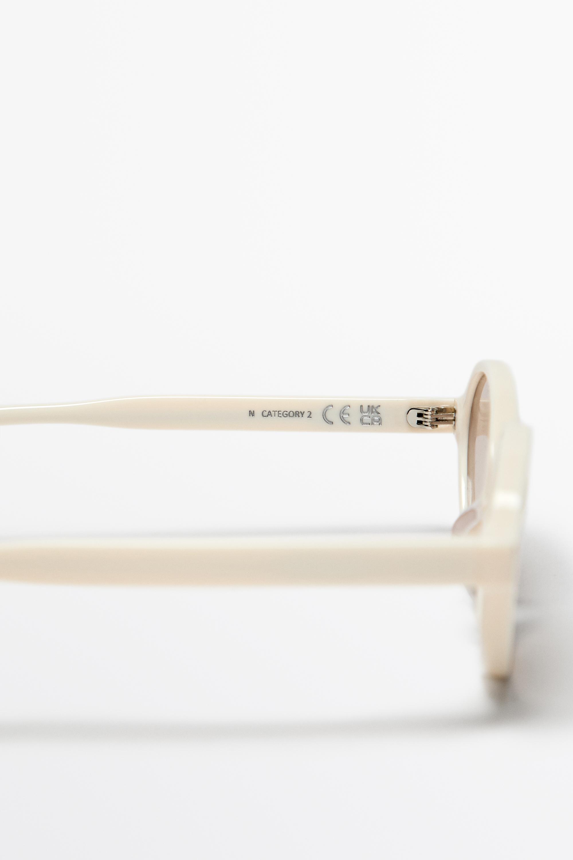 Small sunglasses — WHITE