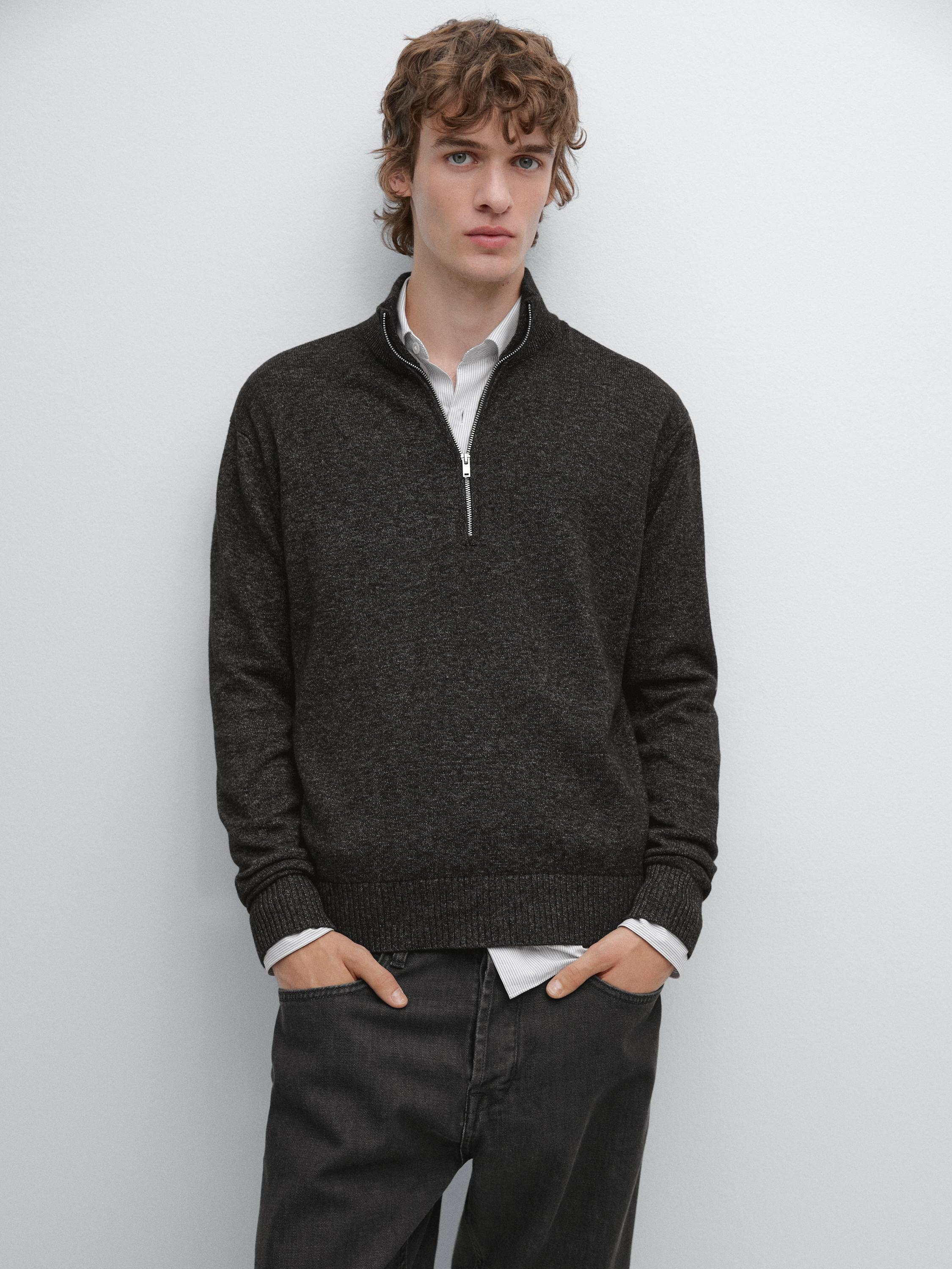 Mock neck knit sweater