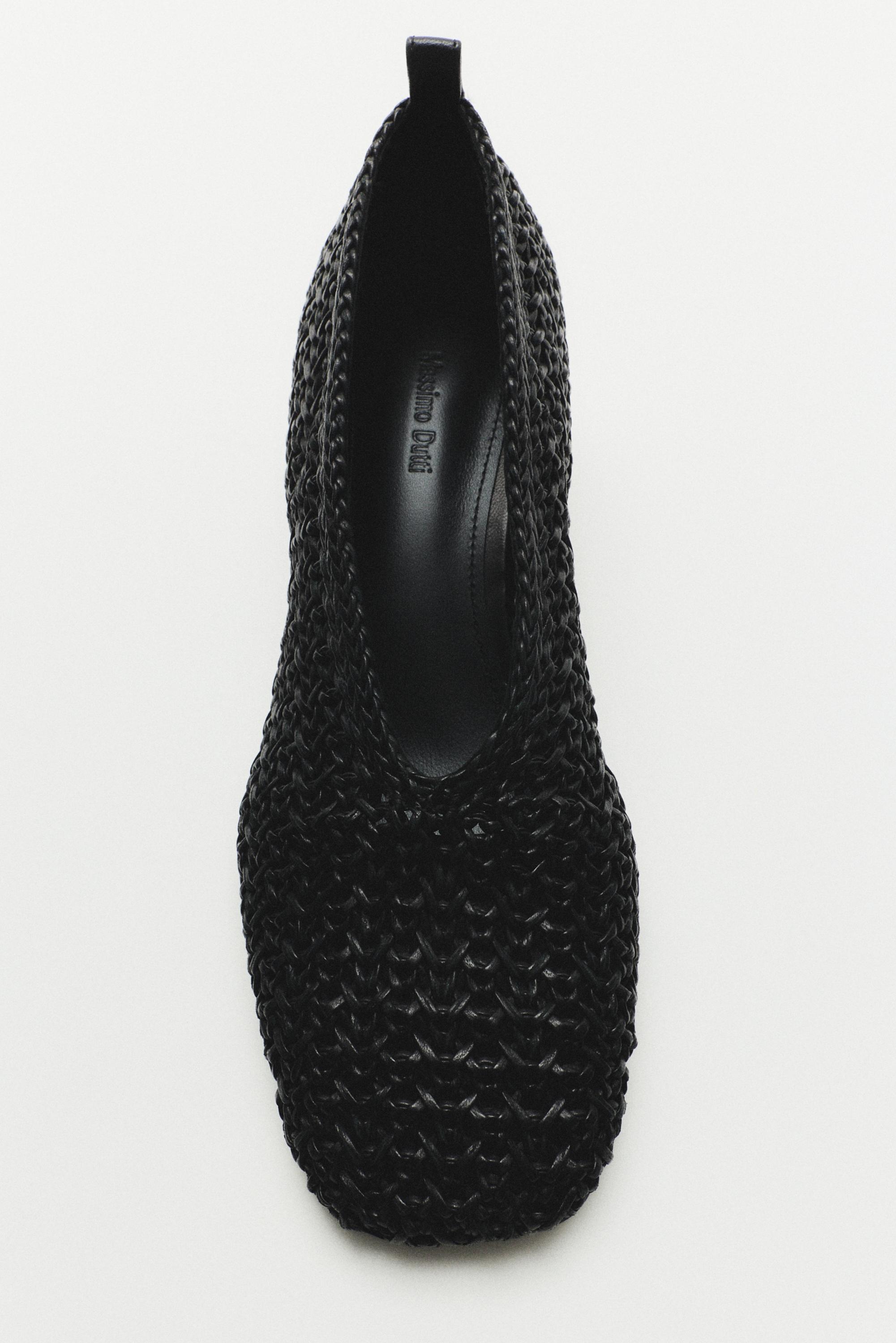 Braided leather heel shoes — BLACK