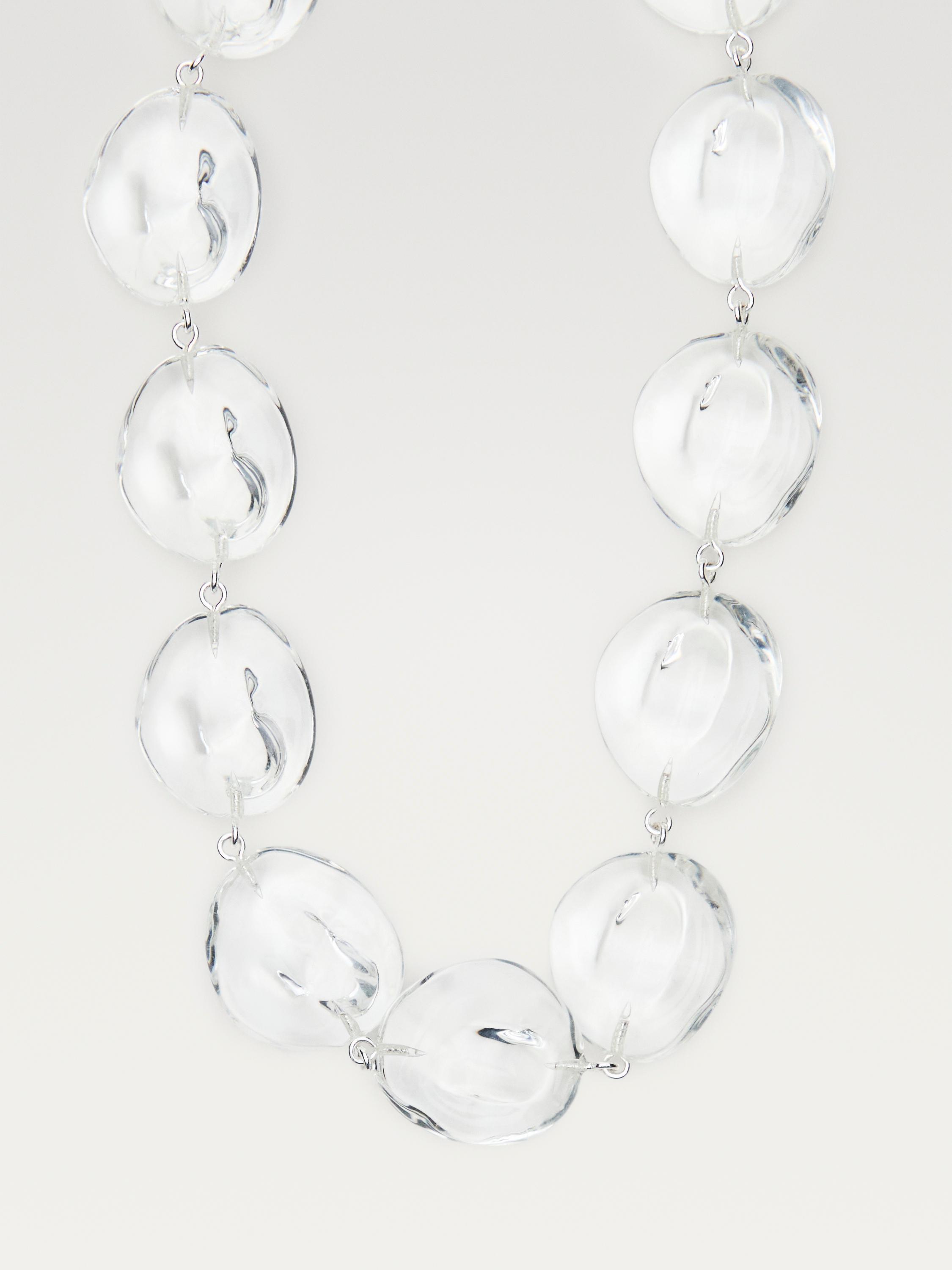 Necklace with glass pieces