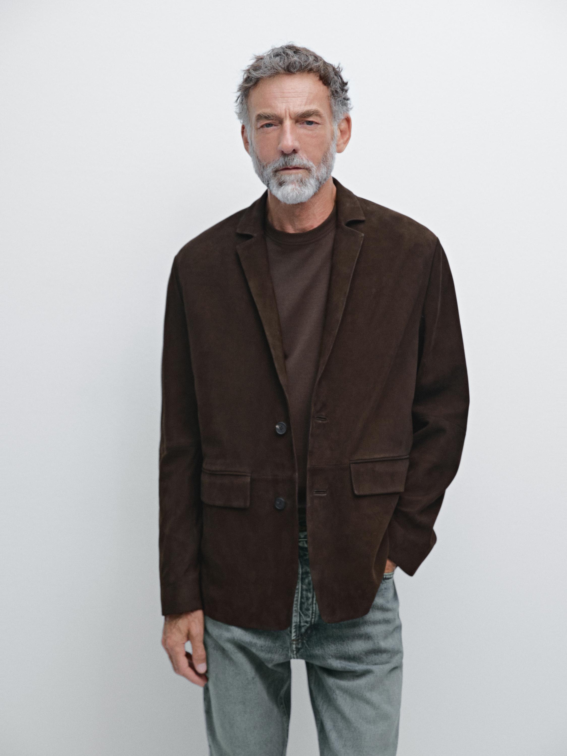 Jaka, larruzkoa, antezkoa, josturen xehetasunarekin