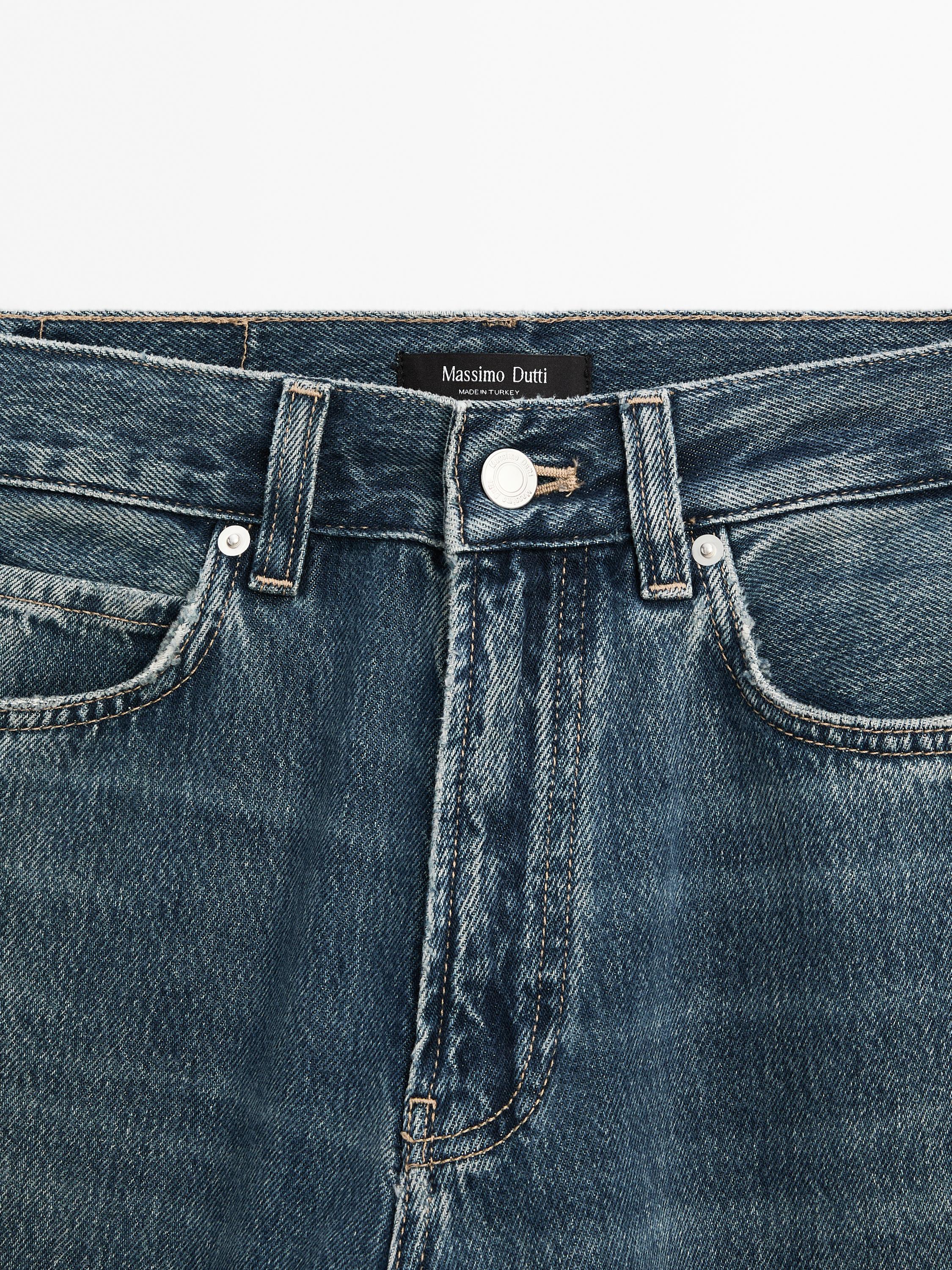 High-waist wide-leg jeans