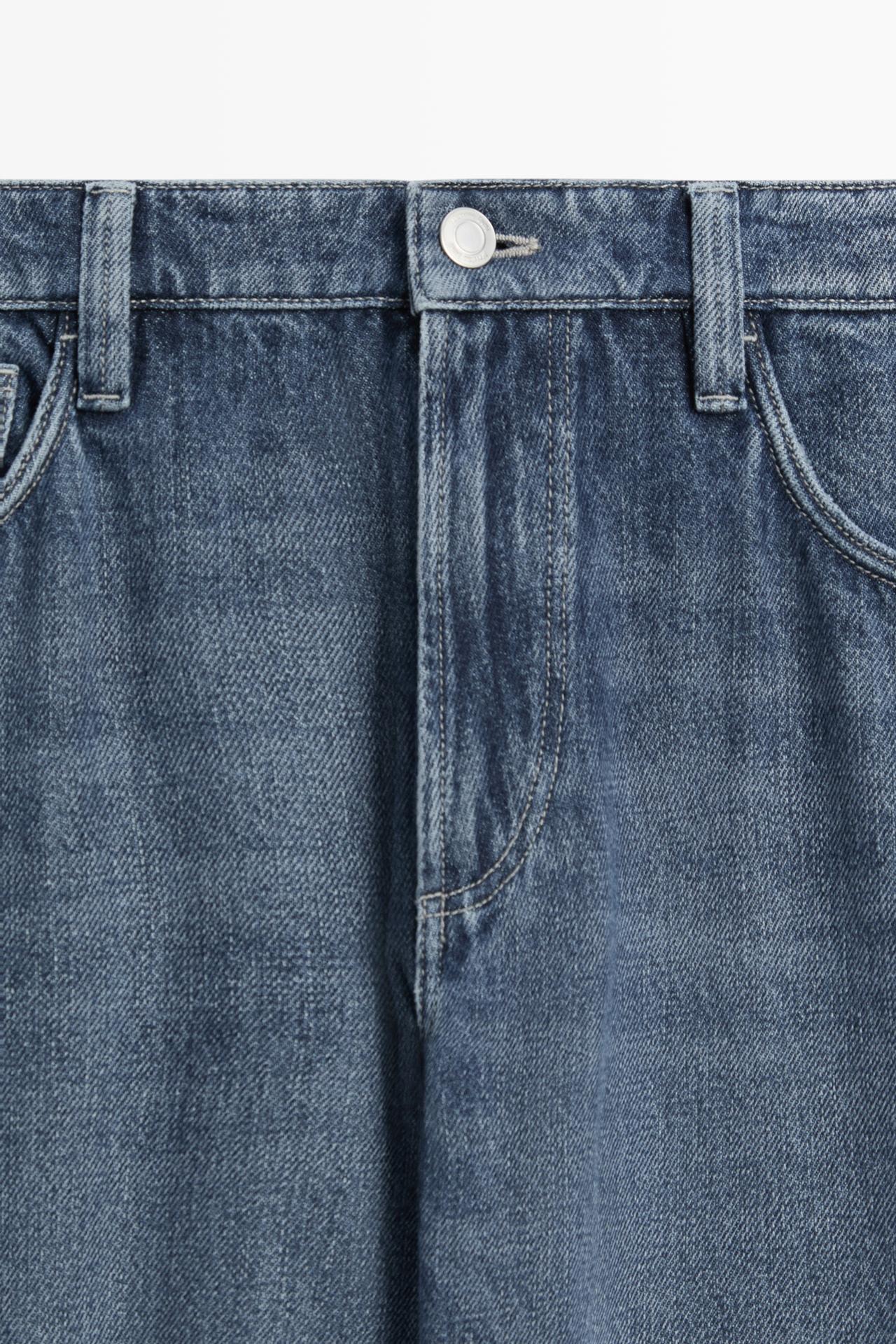 Enzymatic slim fit jeans — INDIGO