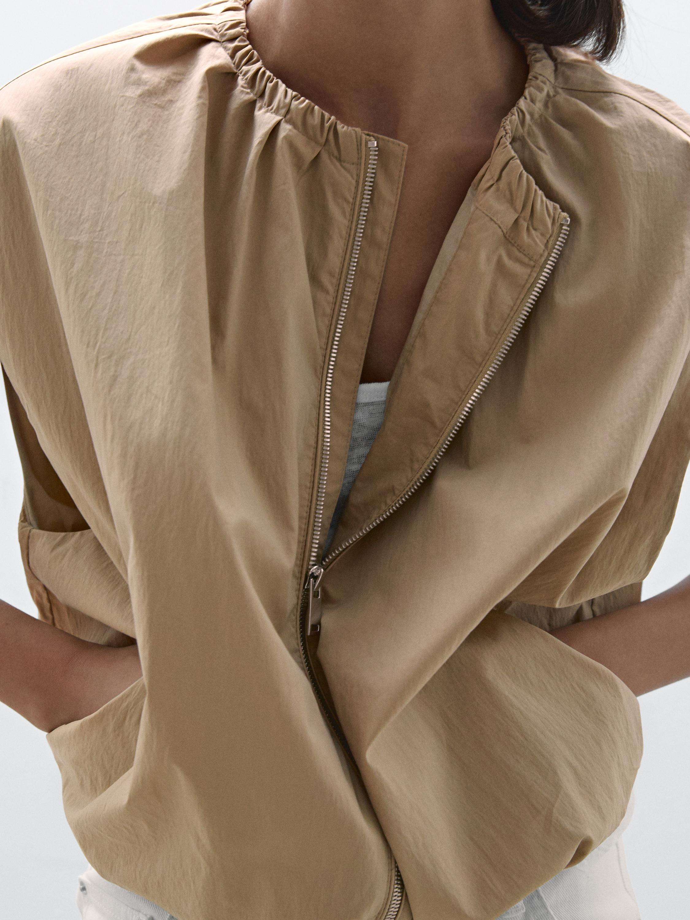 Kamizelka z ozdobnym marszczeniem