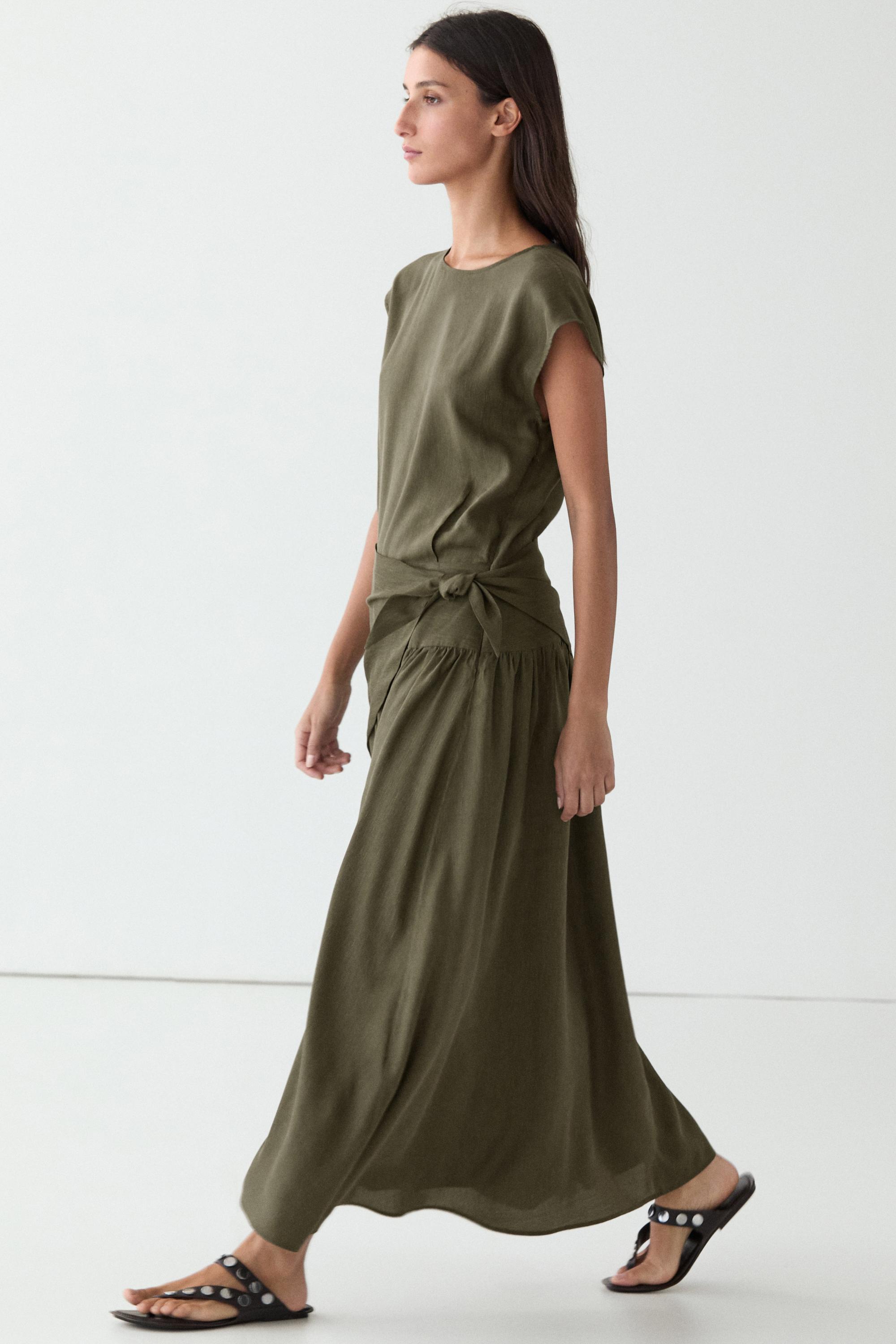 Flowing midi dress with scarf detail  Green  Dress | Massimo Dutti