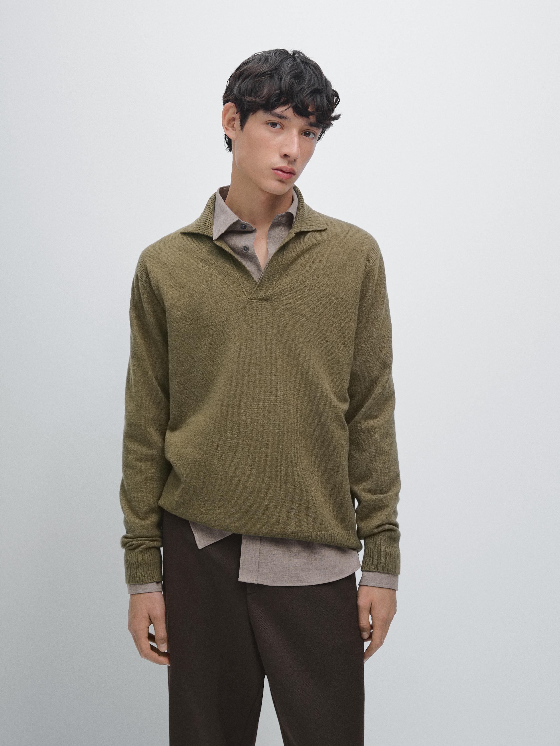Wool V-neck knit polo sweater
