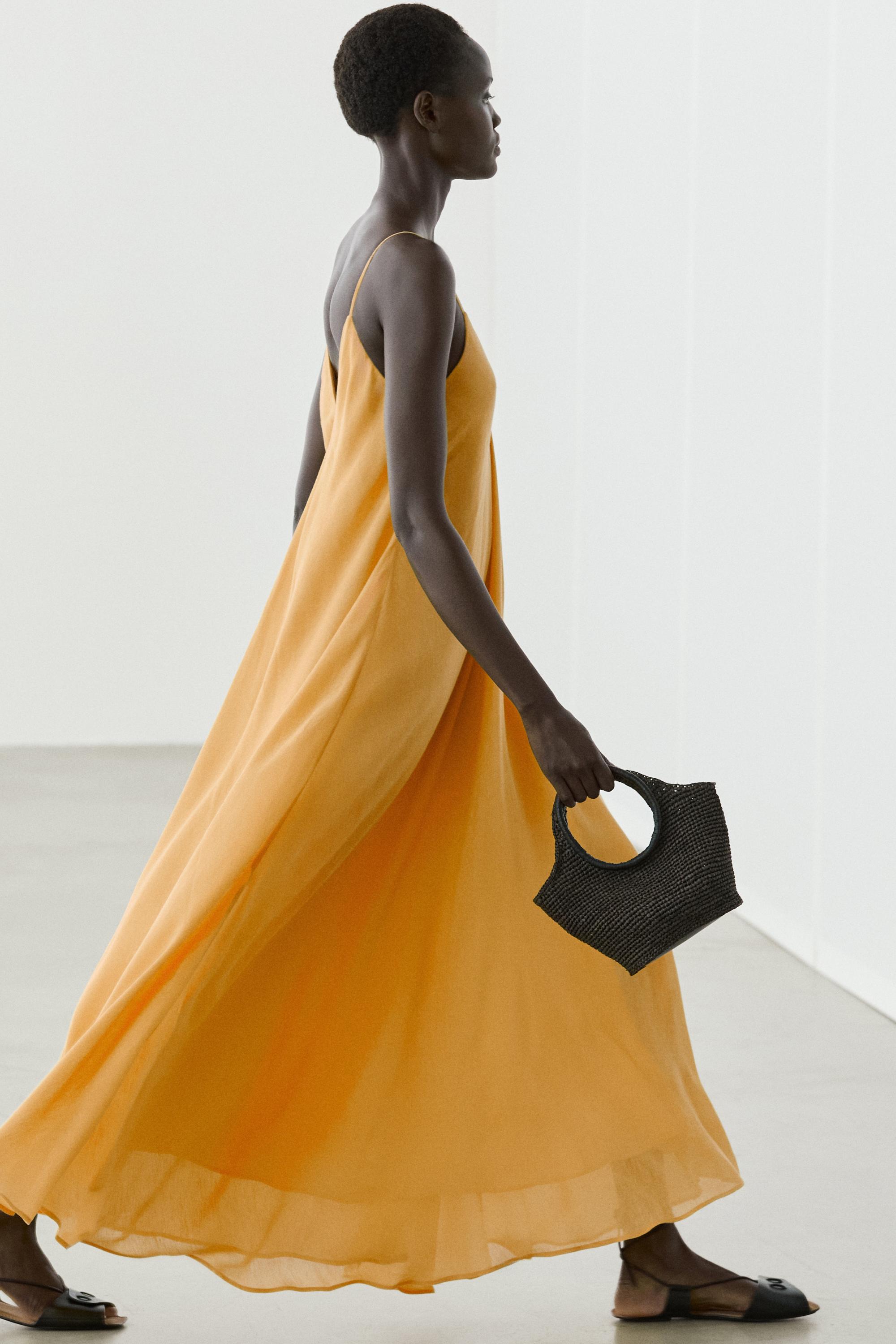 Linen blend flowing V-neck dress  Yellow  Dress | Massimo Dutti