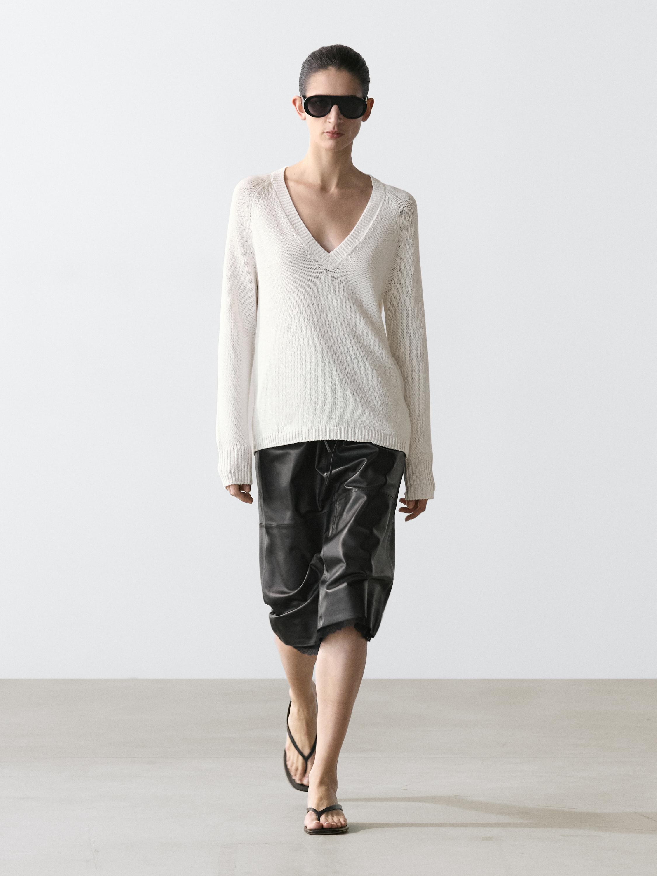 Cotton blend V-neck knit sweater