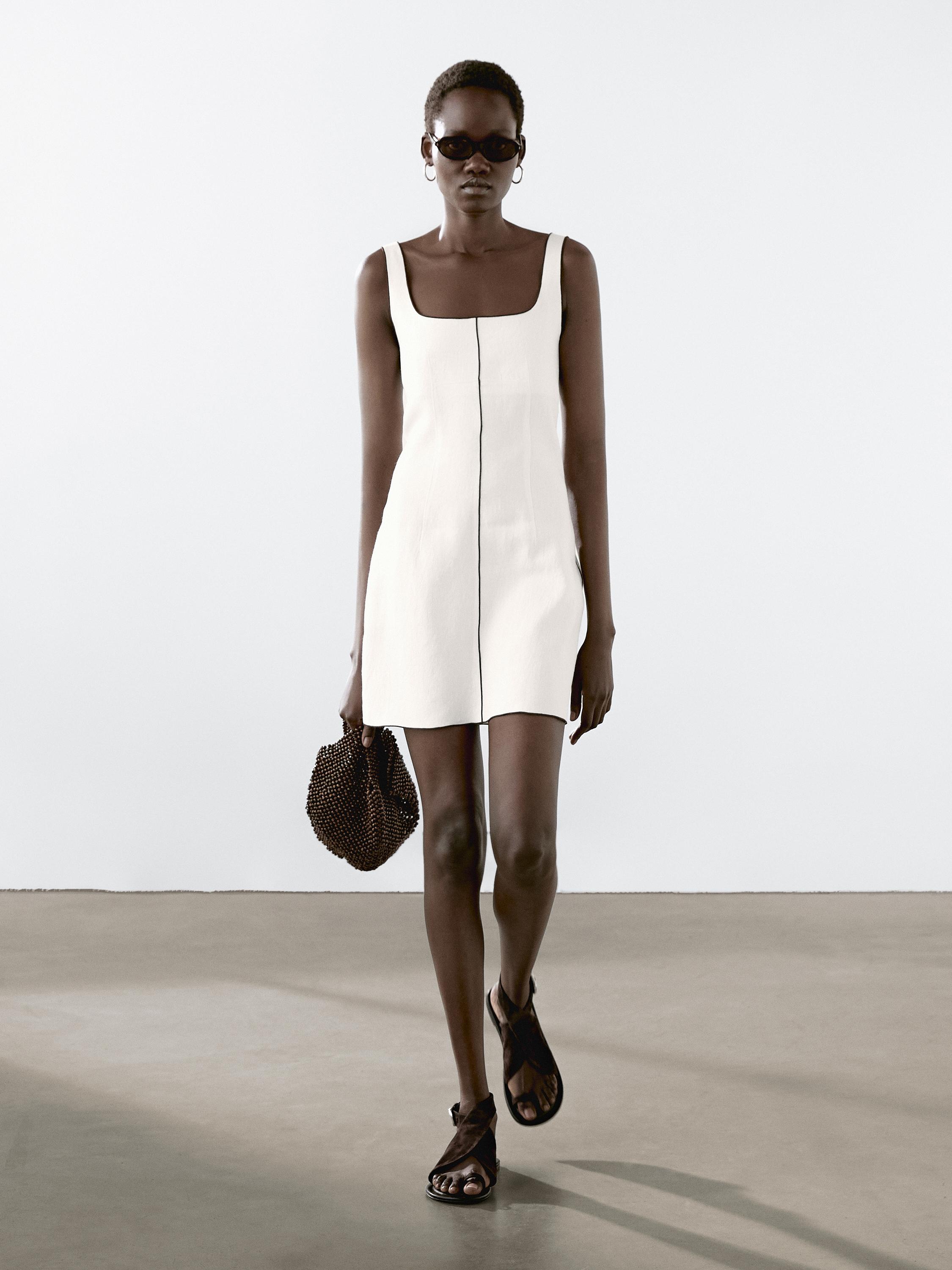 Mini-robe à liserés contrastants en lin