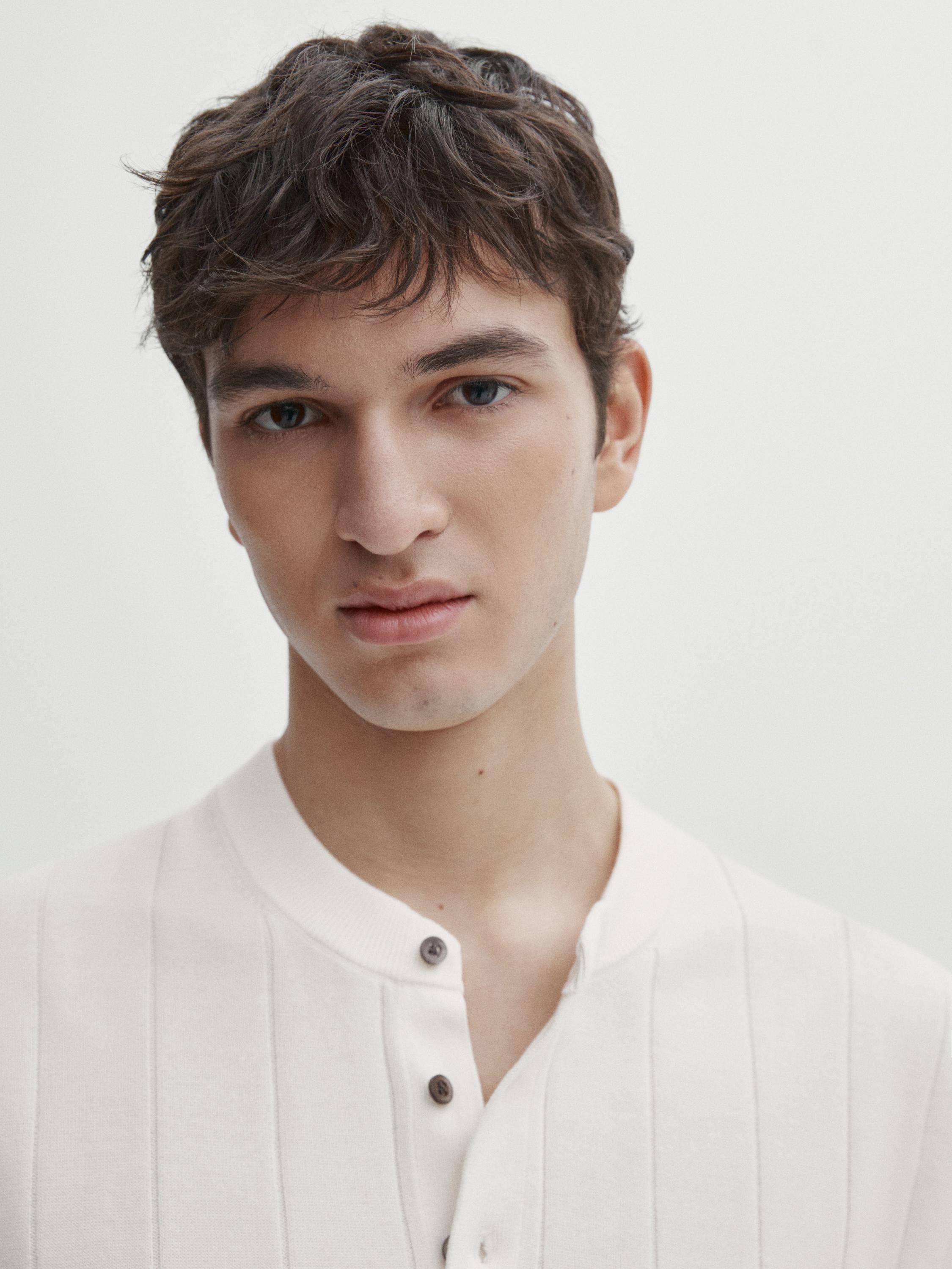 Short sleeve ribbed knit polo shirt