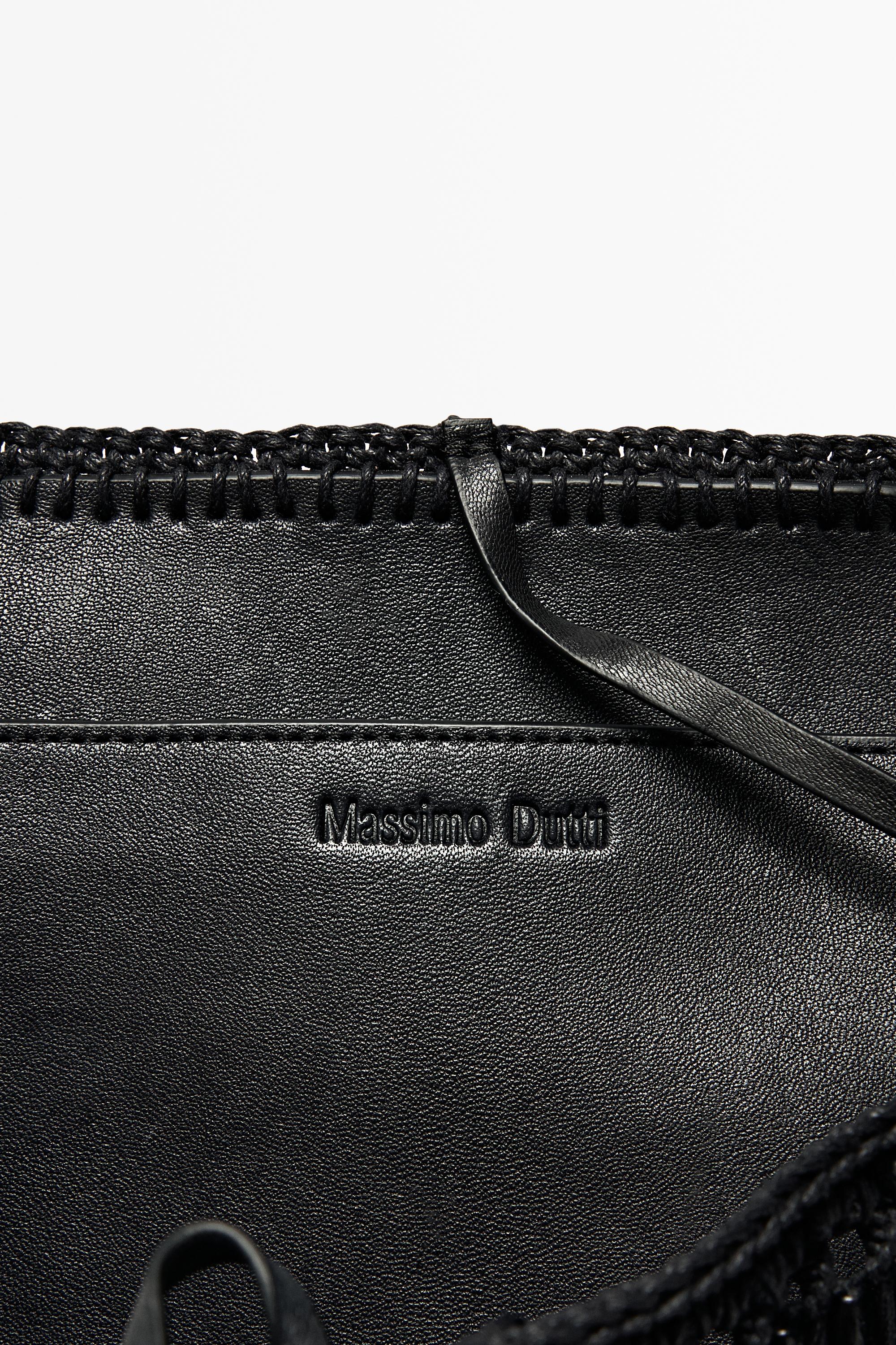 Tote bag with wooden details — BLACK