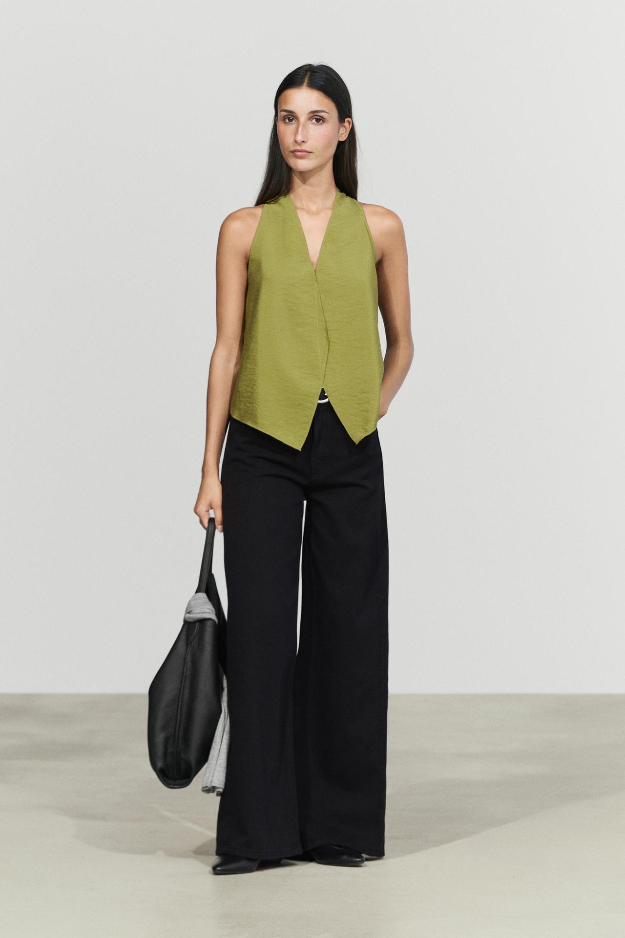 Flowing surplice halter top — Green