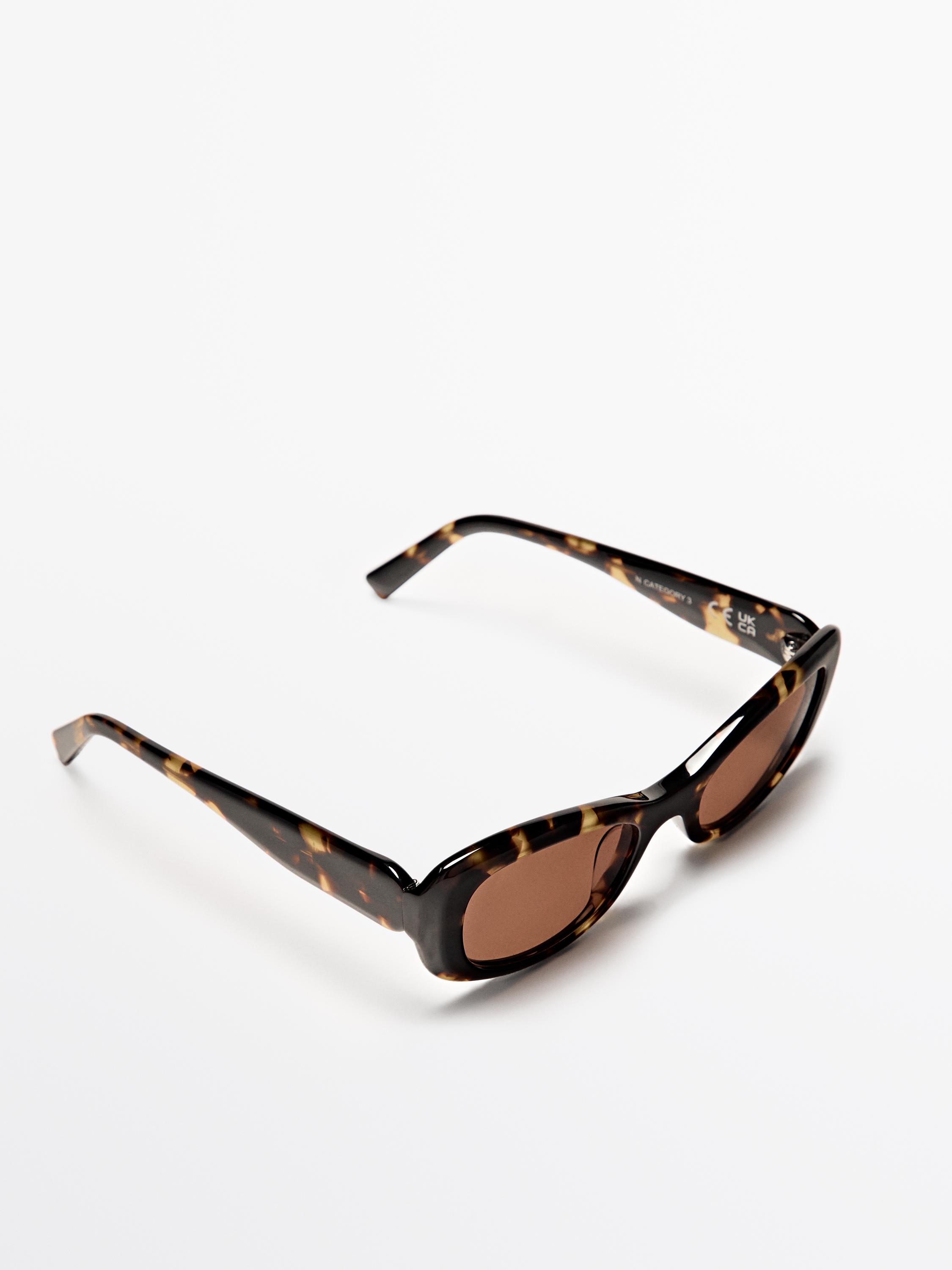 Oval sunglasses