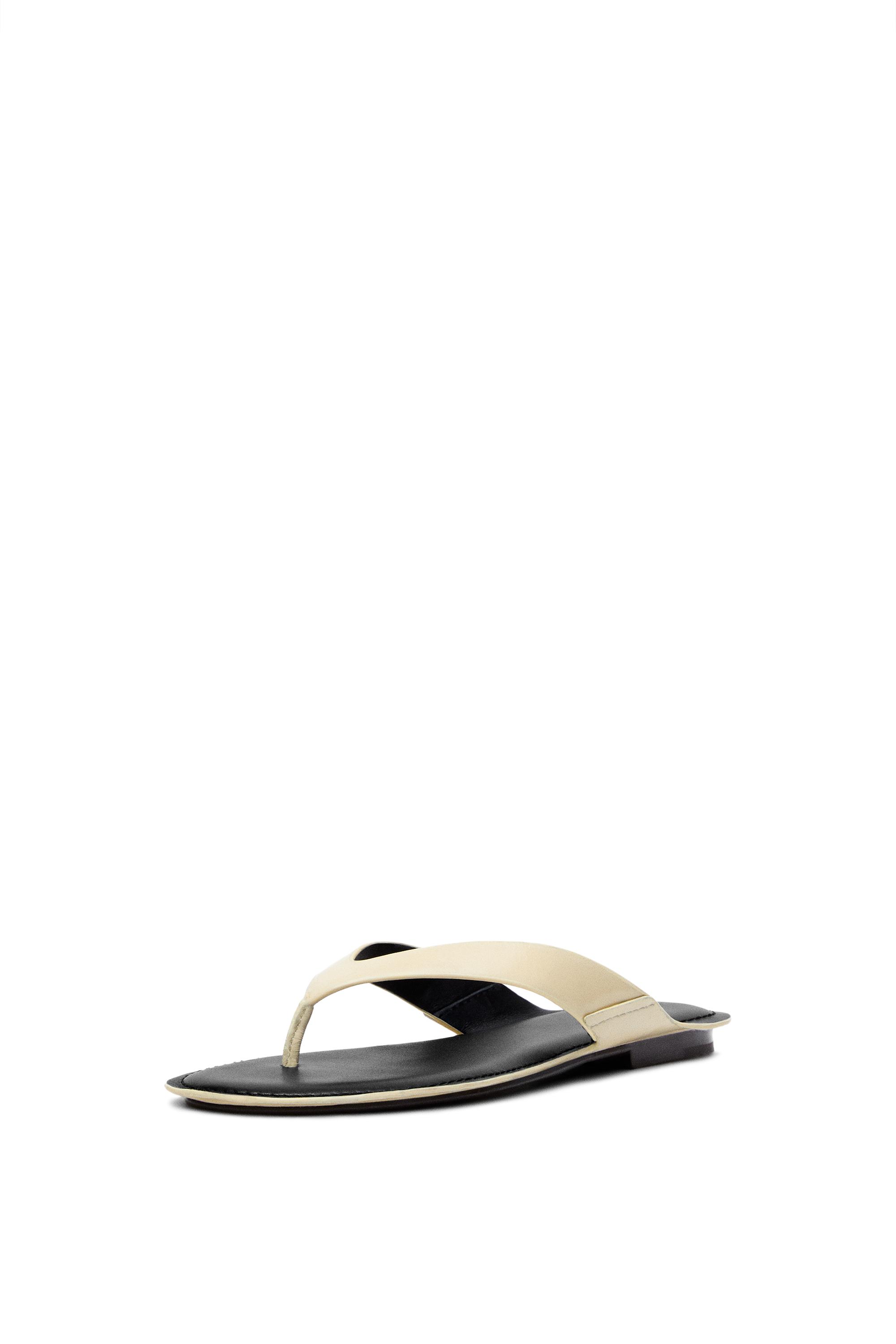 Flat leather sandals — CREAM
