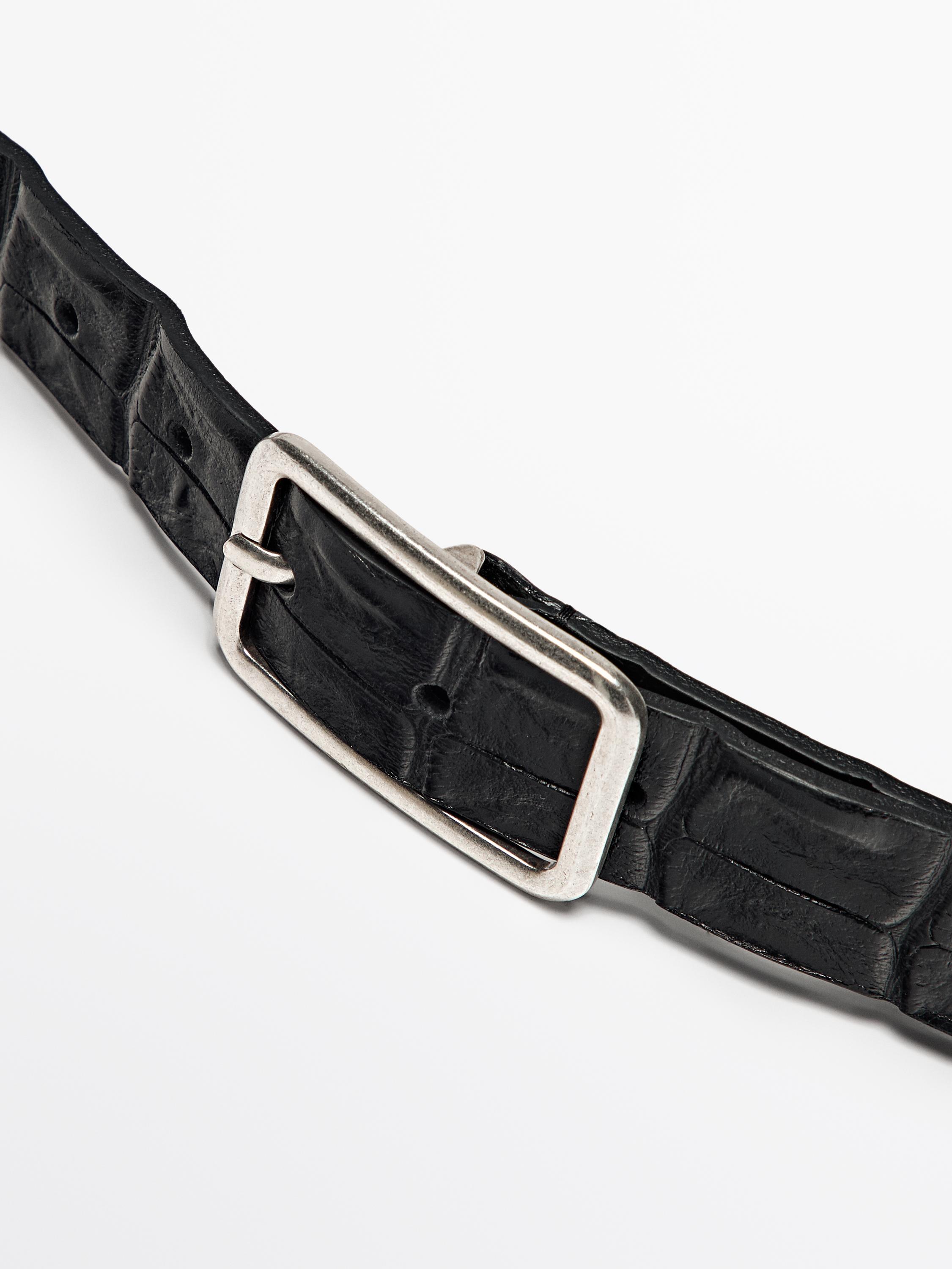 Textured leather belt