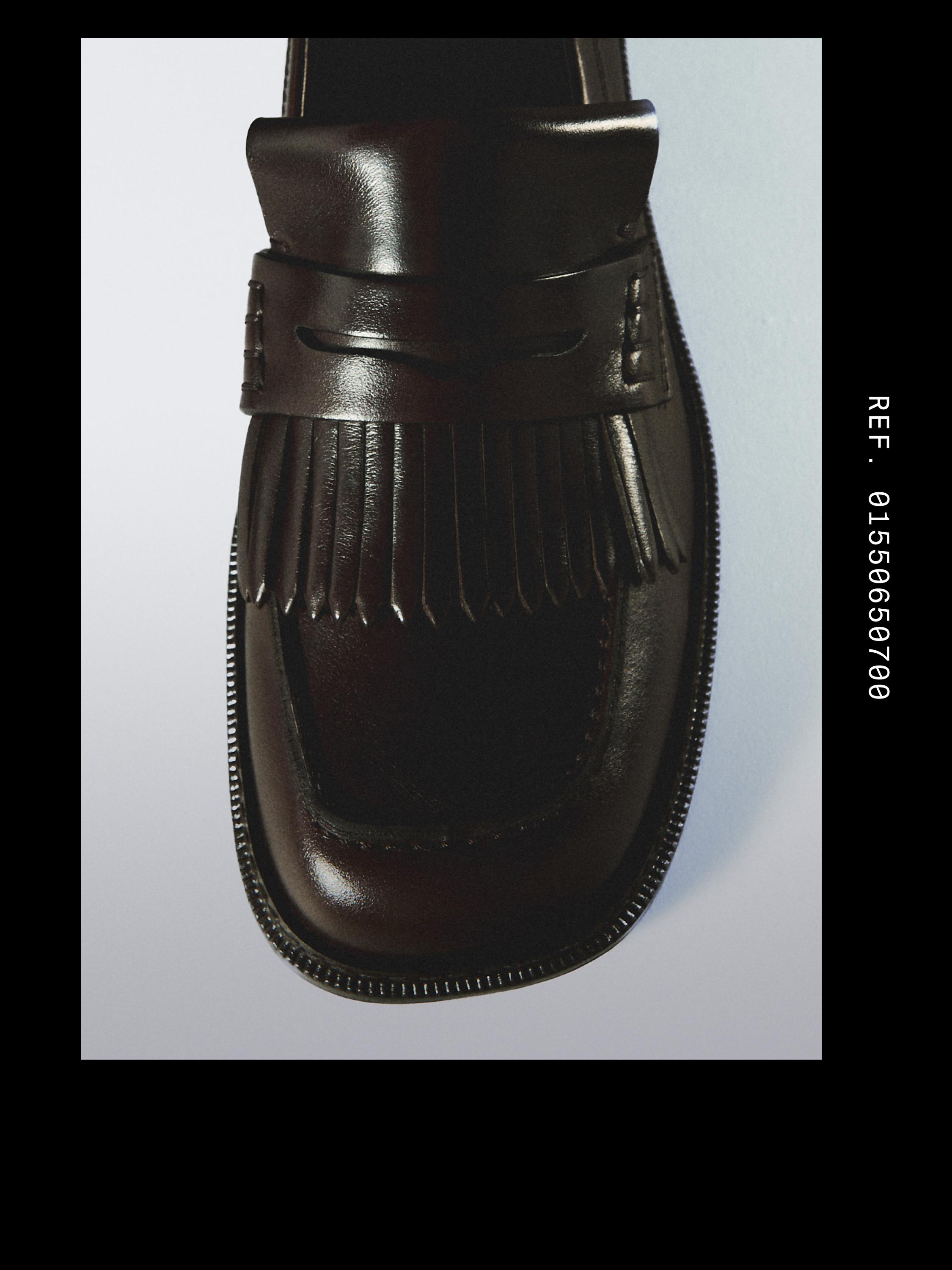 Mokasíny s třásněmi a tlustou podešví