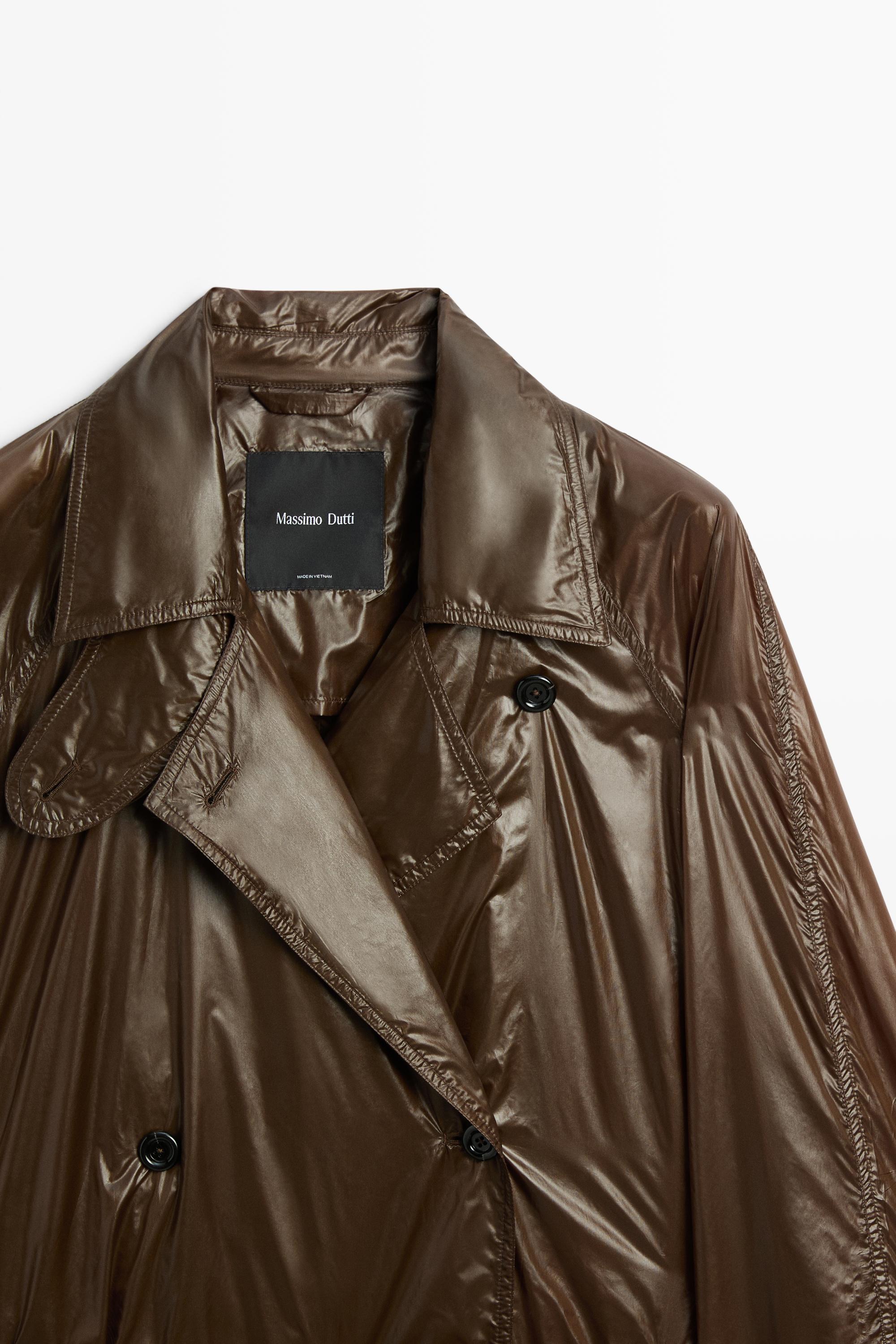 Long flowing trench coat — BOTTLE
