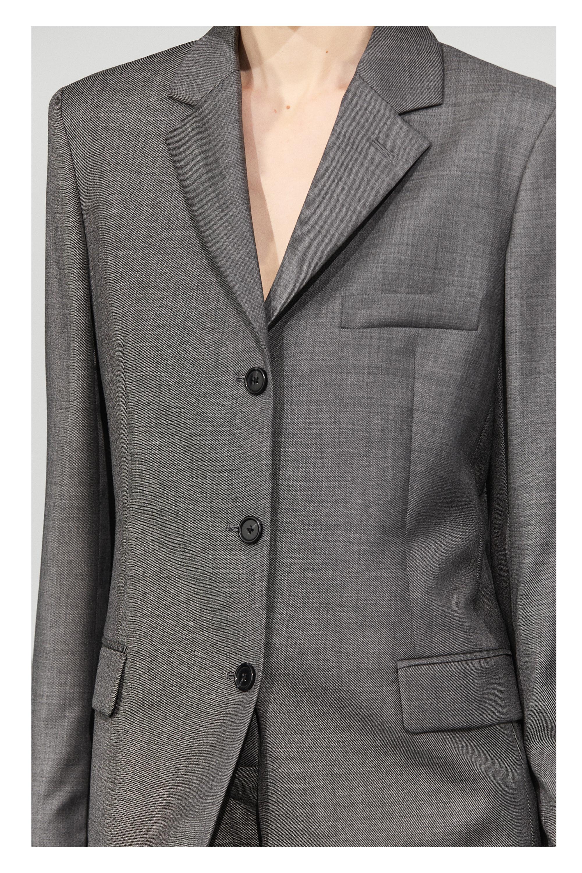 100% wool suit blazer with pockets