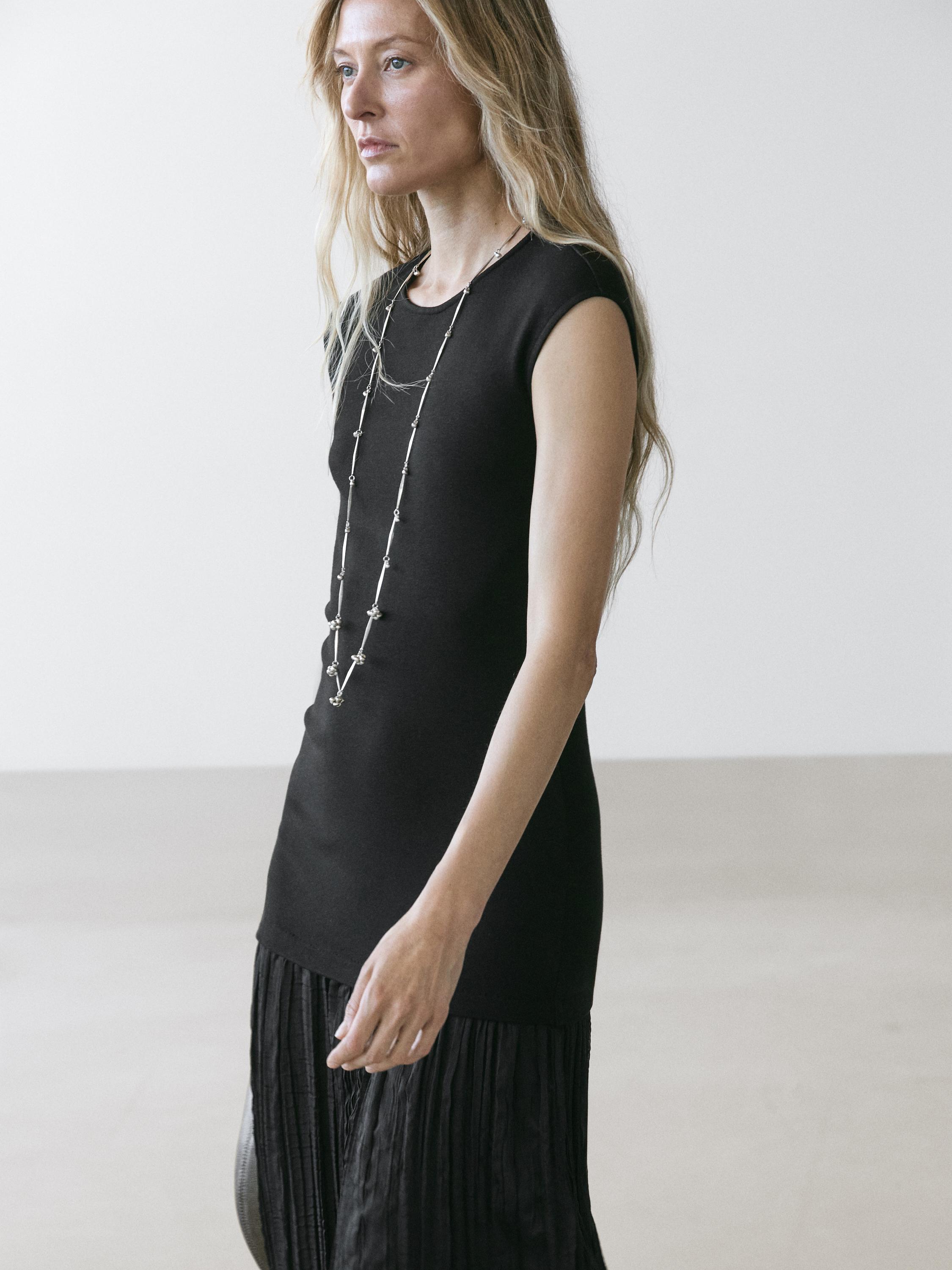 massimo dutti black pleated dress Flowing pleated midi dress Black Dress