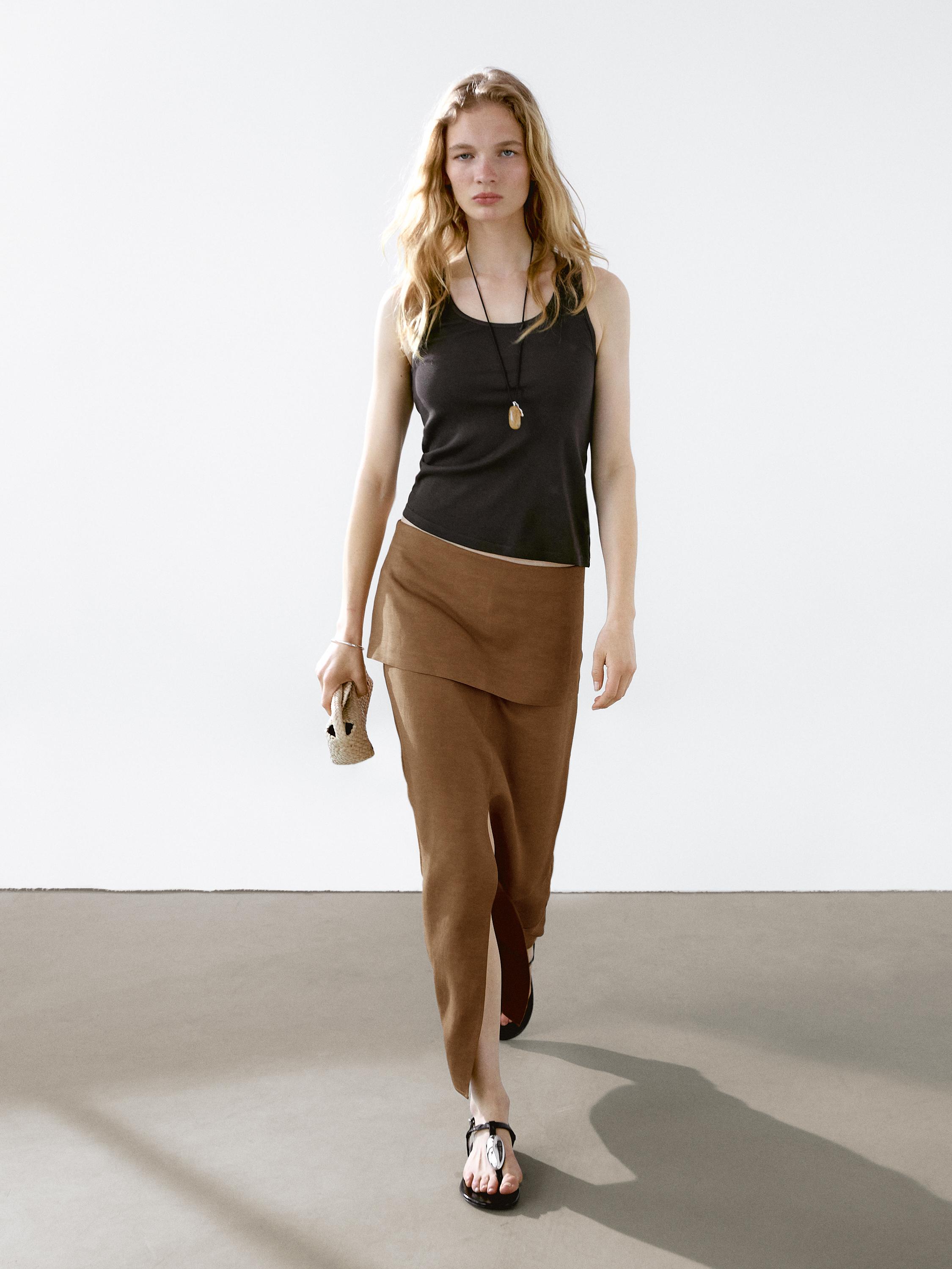 Jupe courte fluide avec ceinture large