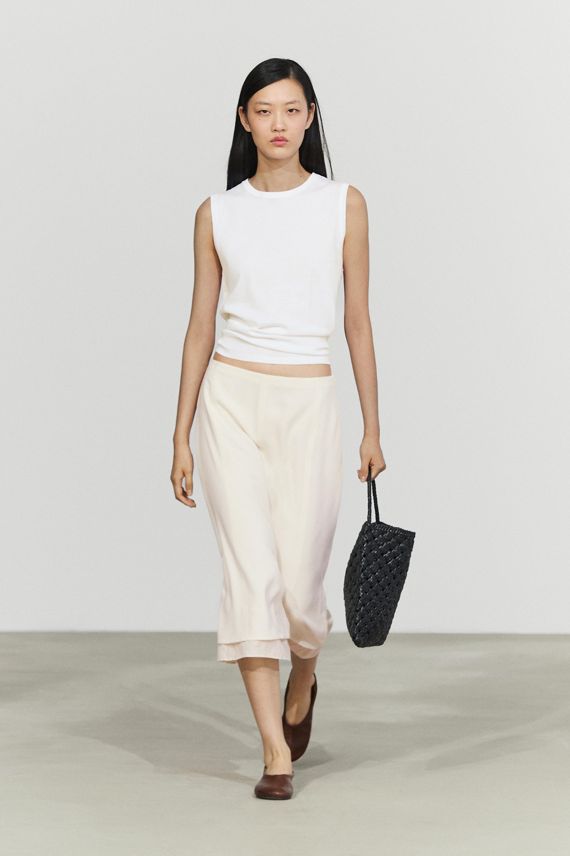 100% cotton sleeveless top