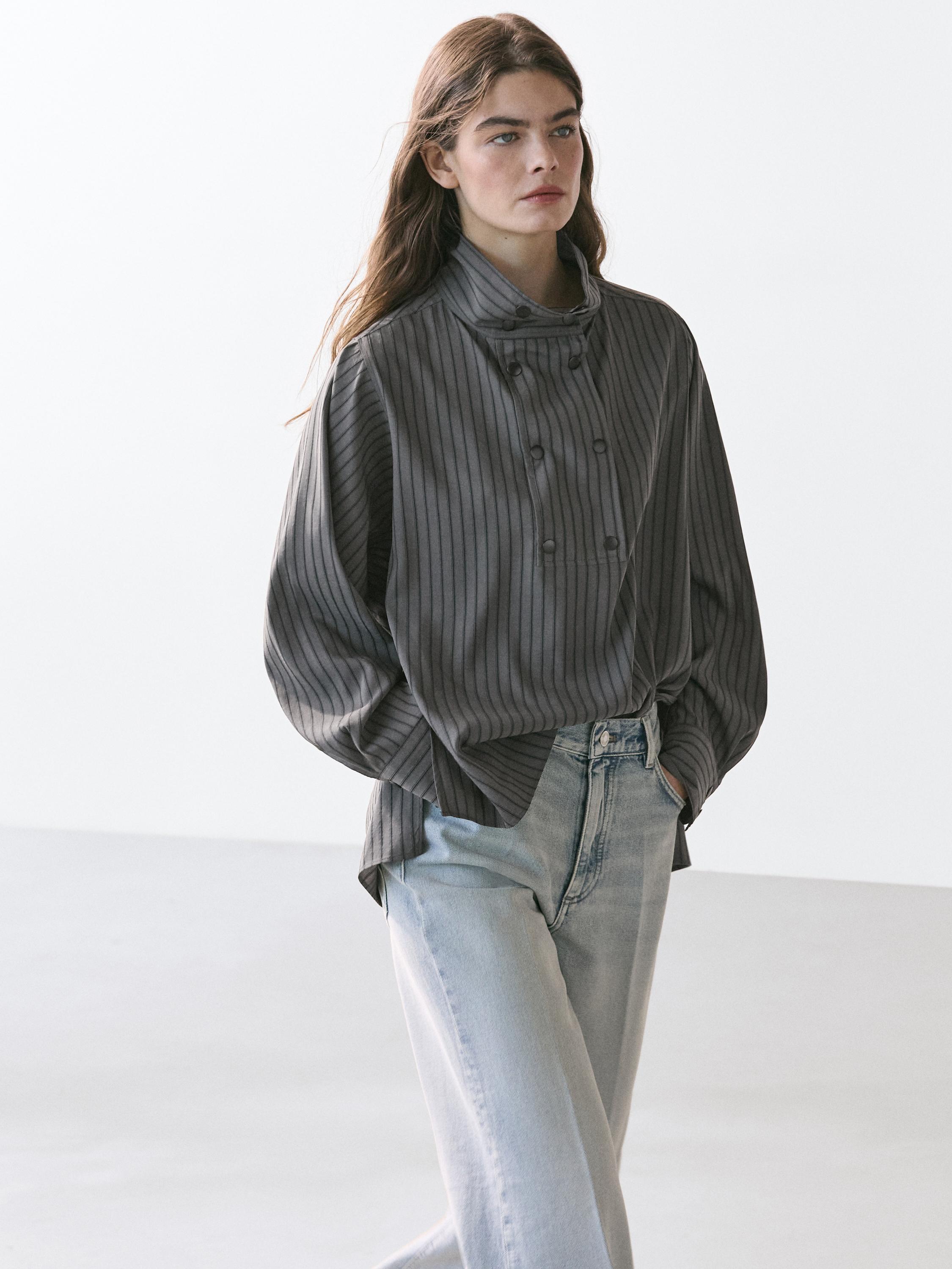 Striped flowing shirt with collar detail — GREY
