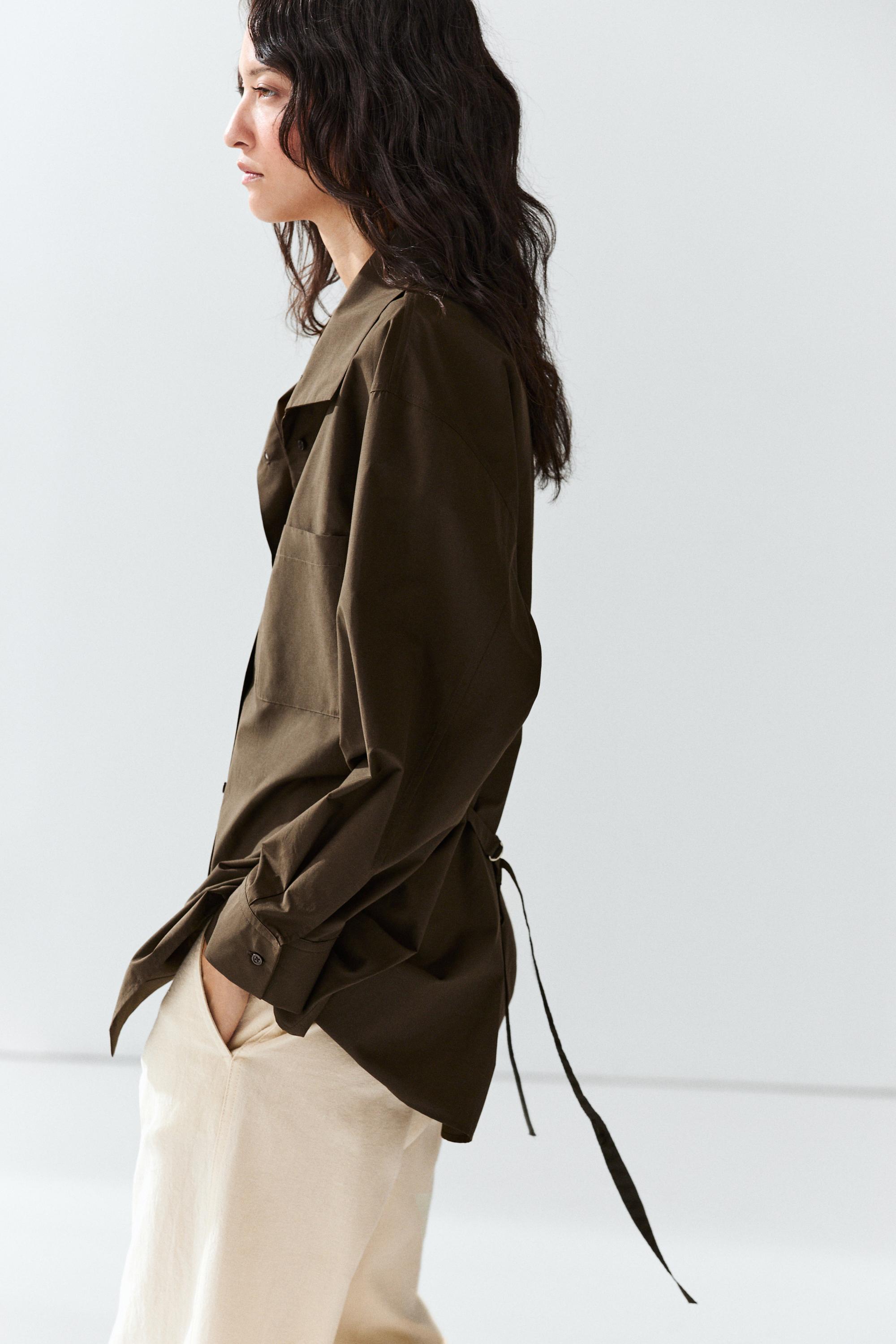High collar overshirt with buckle detail — KHAKI