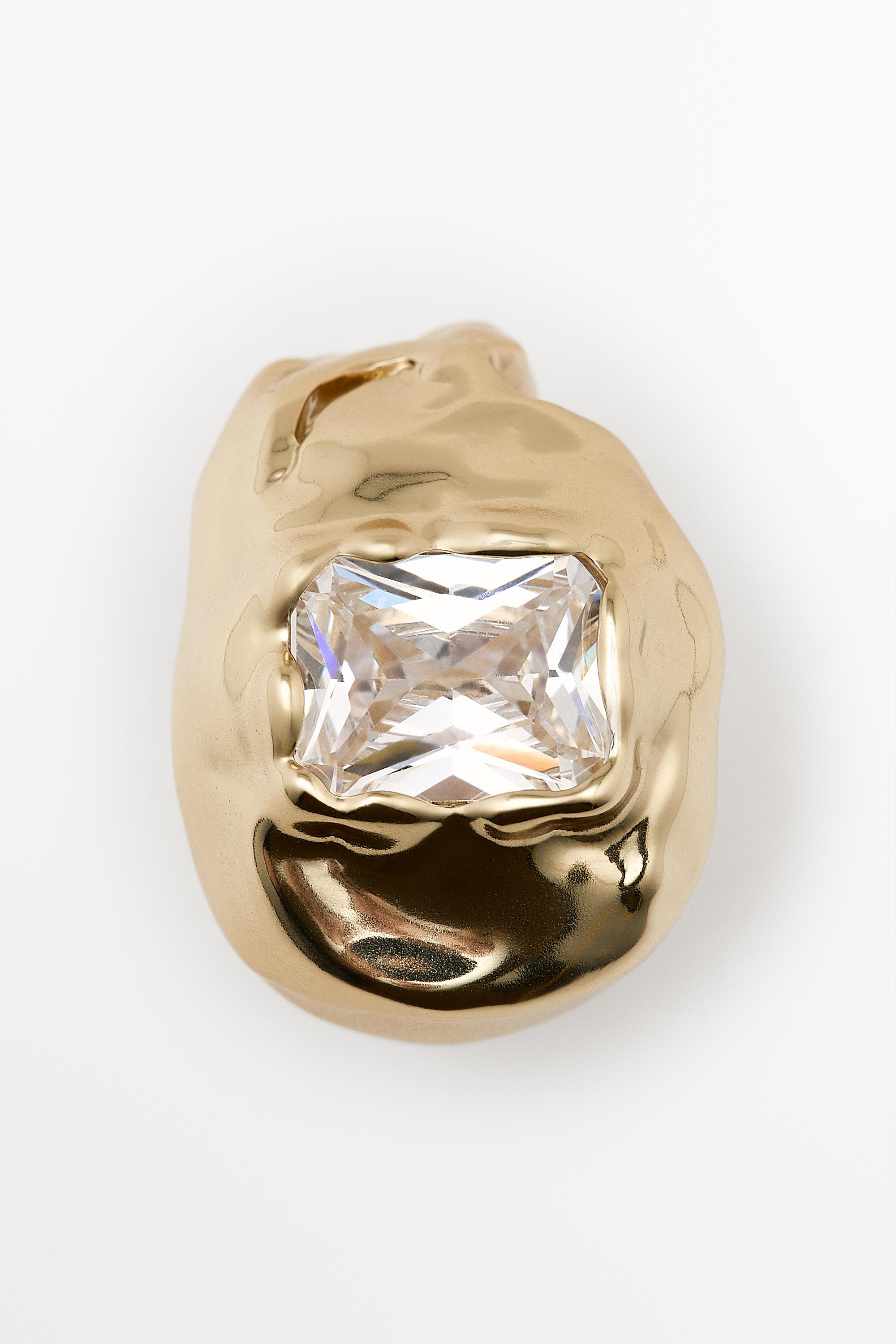Melted effect shimmery ring
