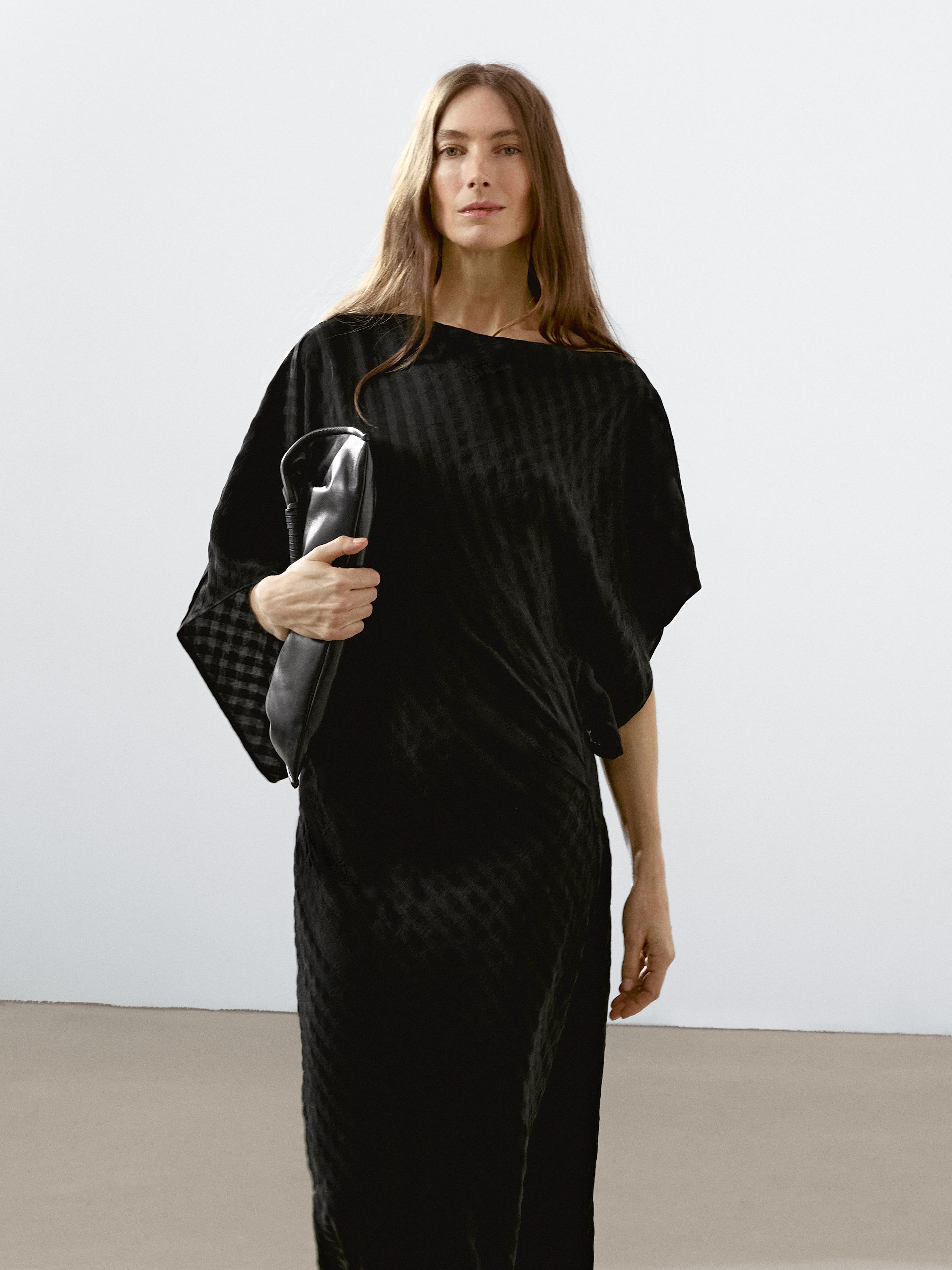 Robe longue fluide texturée