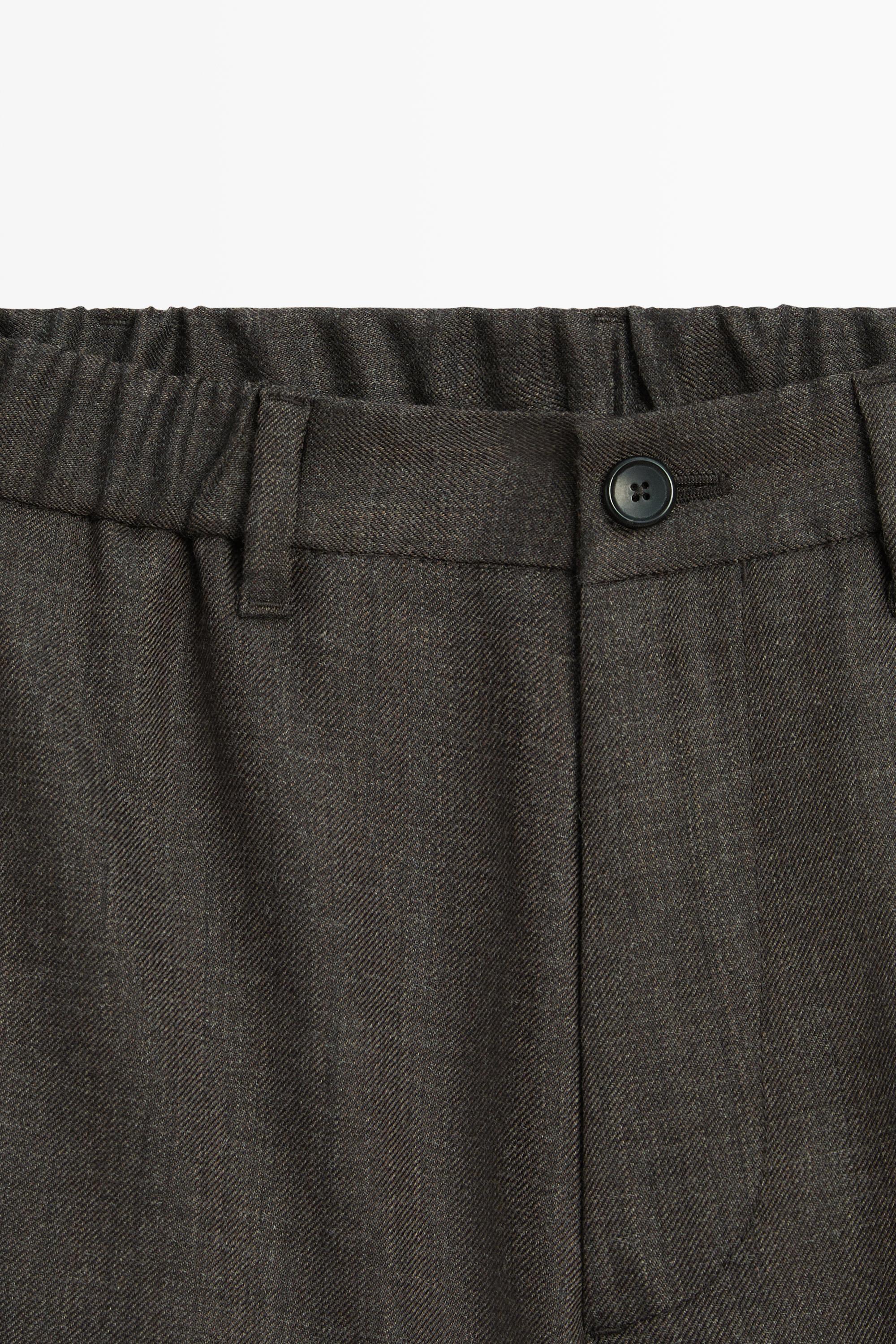 Relaxed fit 100% wool pants with elastic waistband - thumbnail 4
