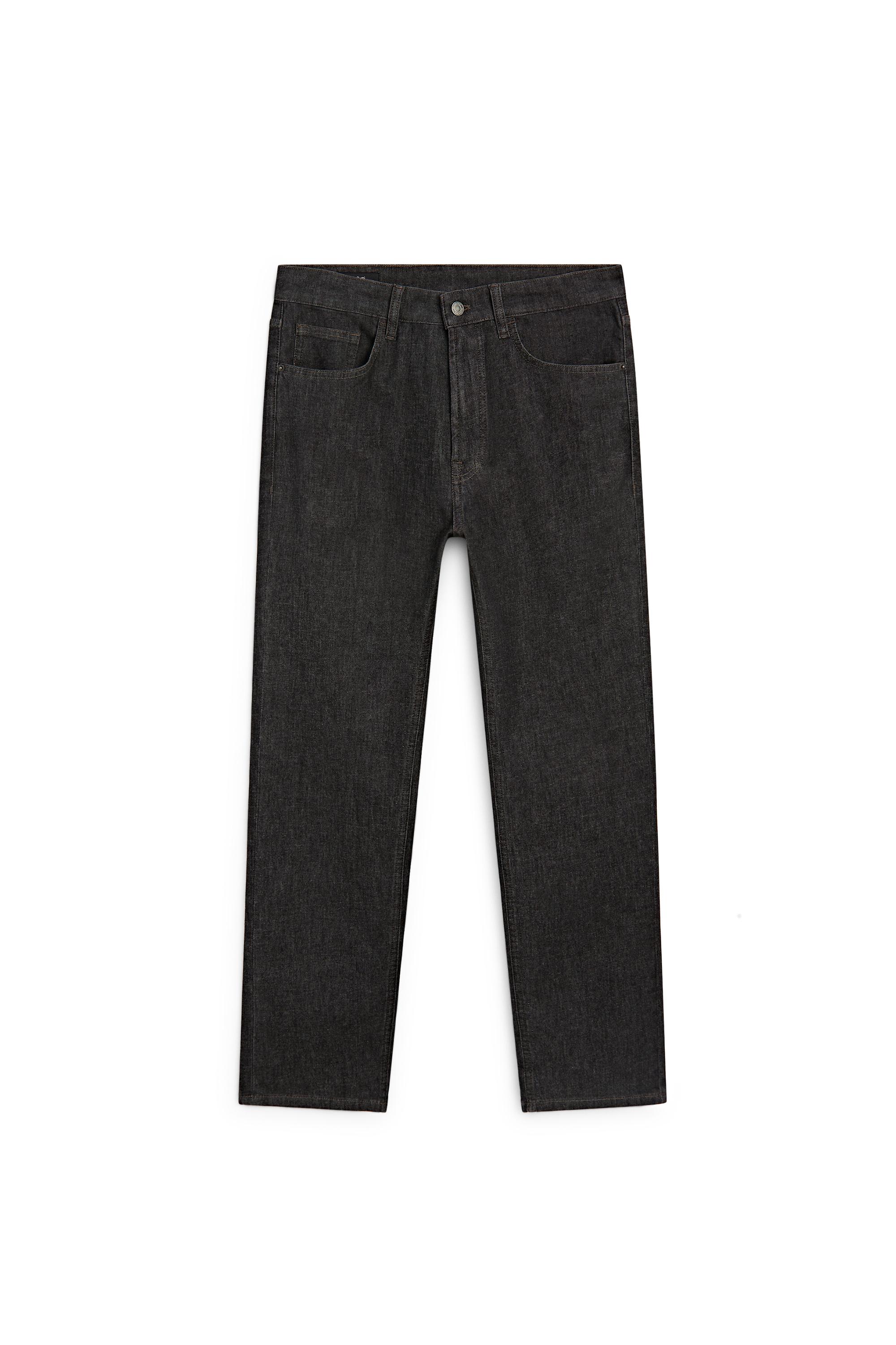 Lightweight tapered fit jeans — BLACK