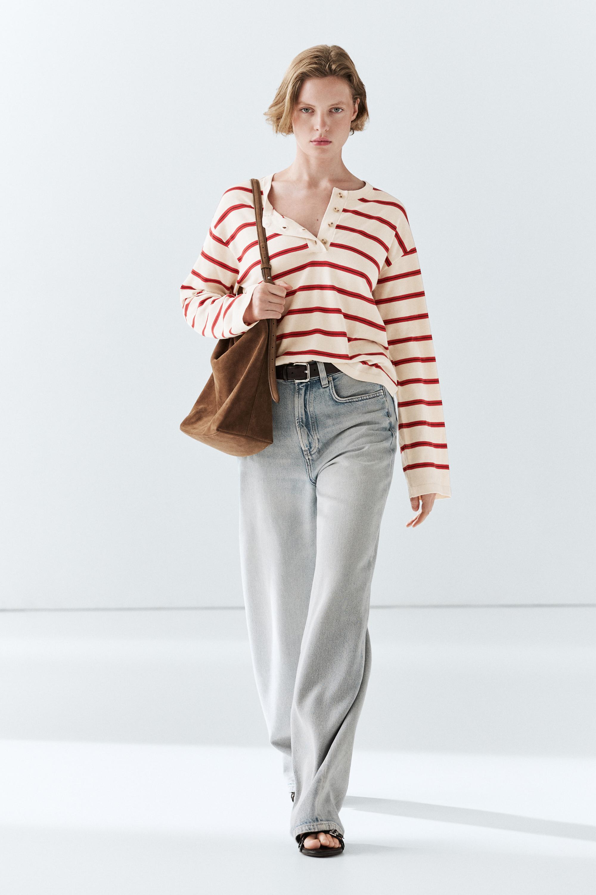 Cotton striped jumper with a crew neck