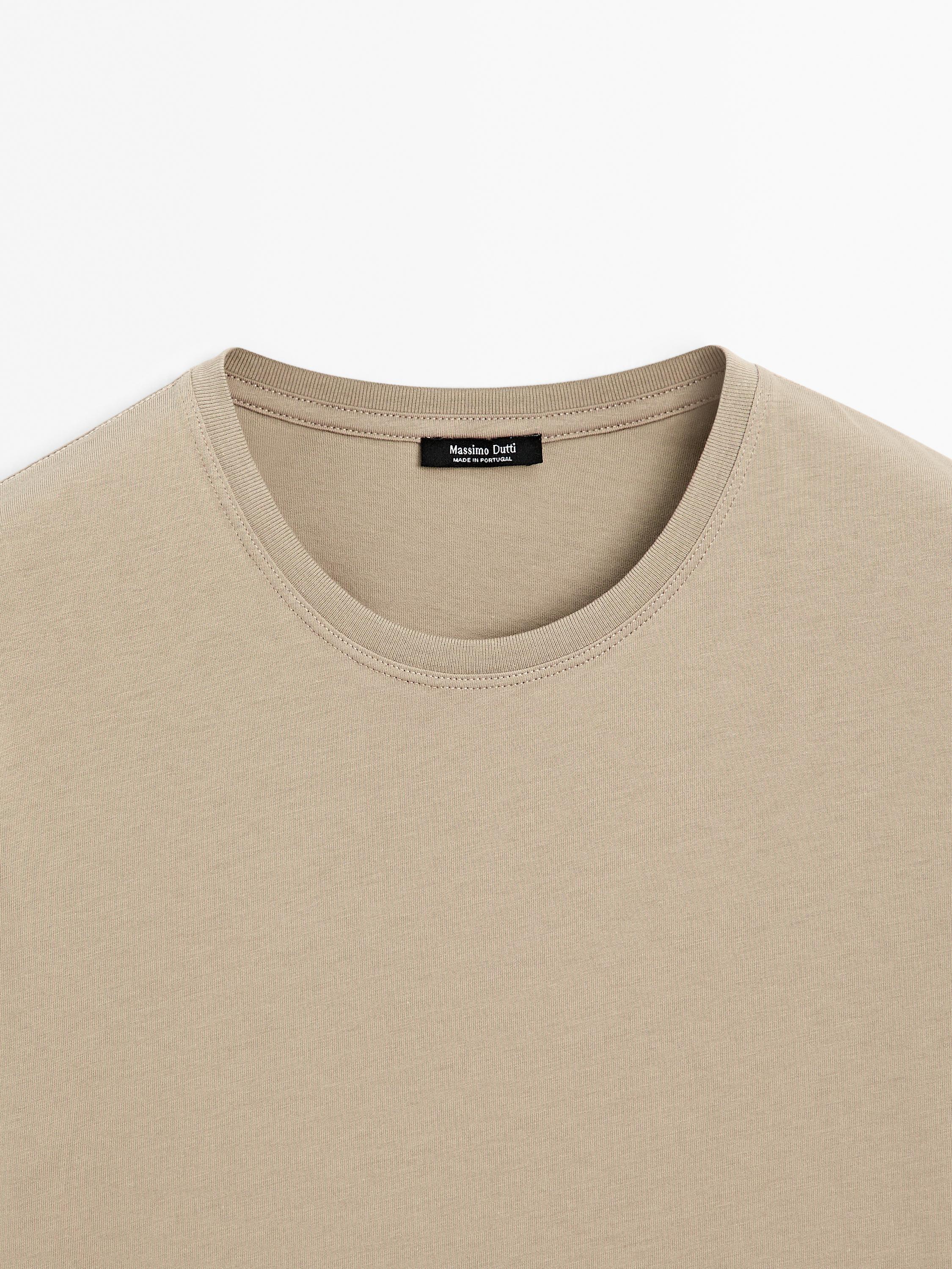 Regular fit short sleeve t-shirt