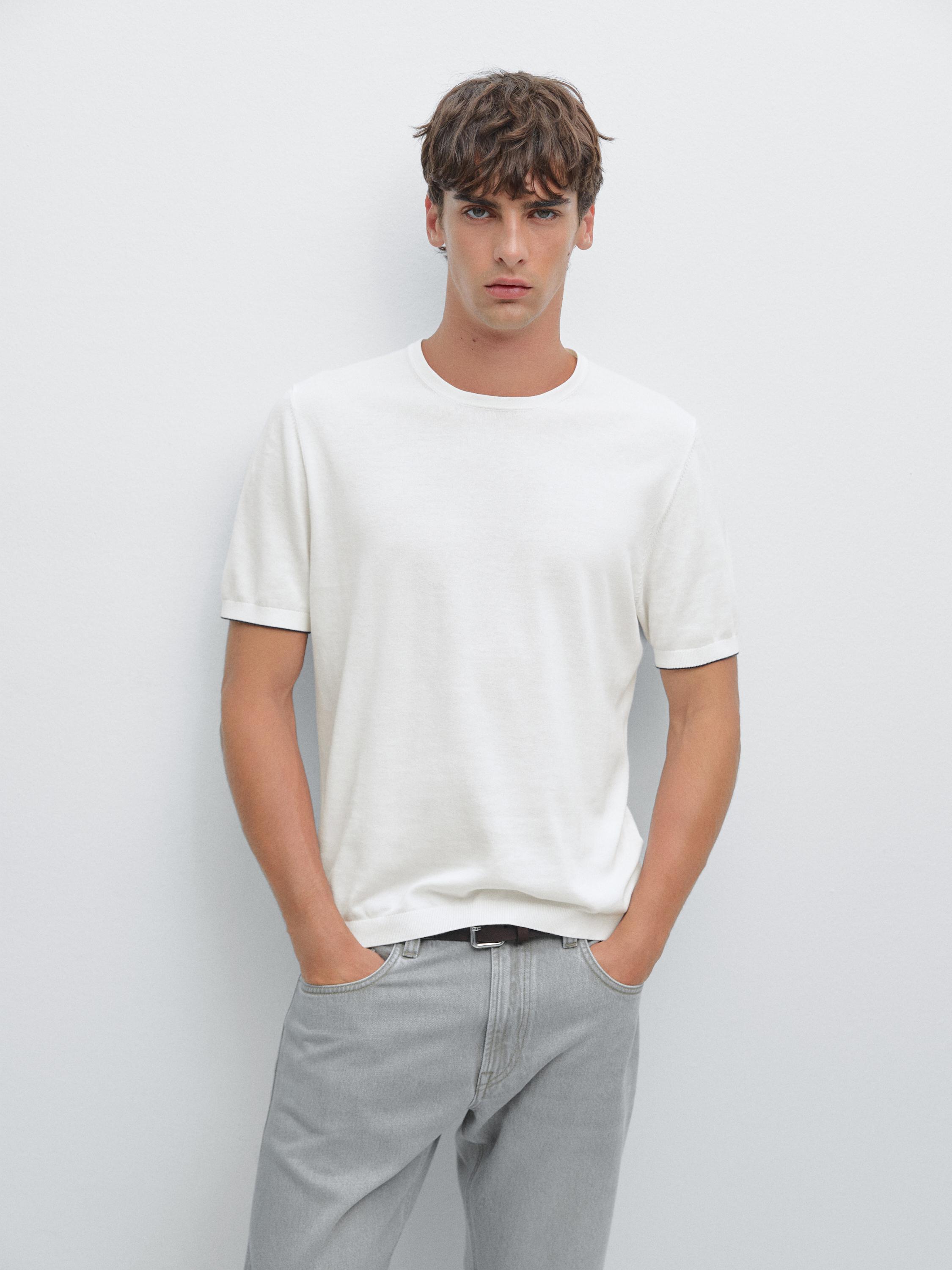 T-shirt en maille manches courtes détail de couleur