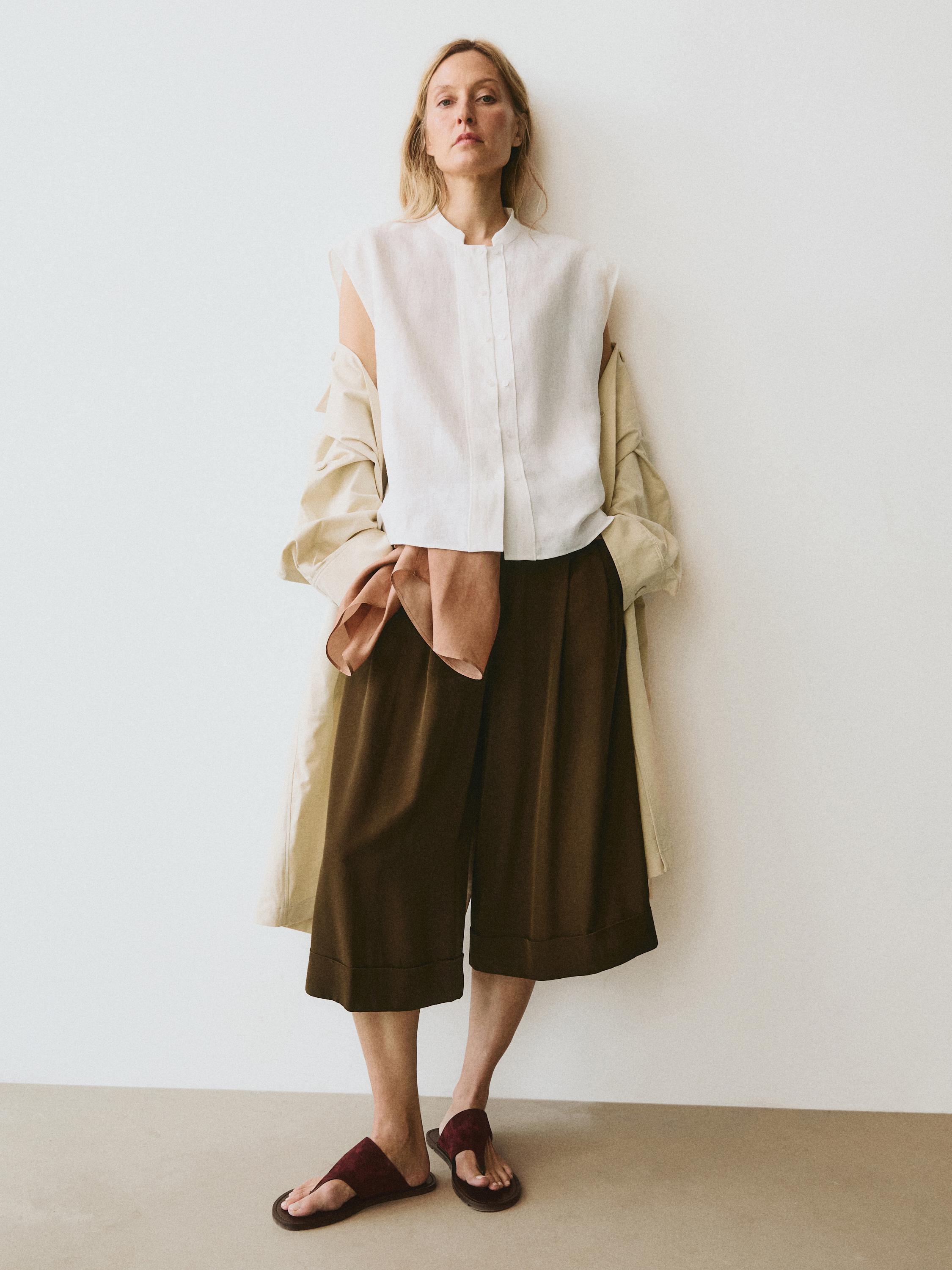 100% linen flowing shirt with button details