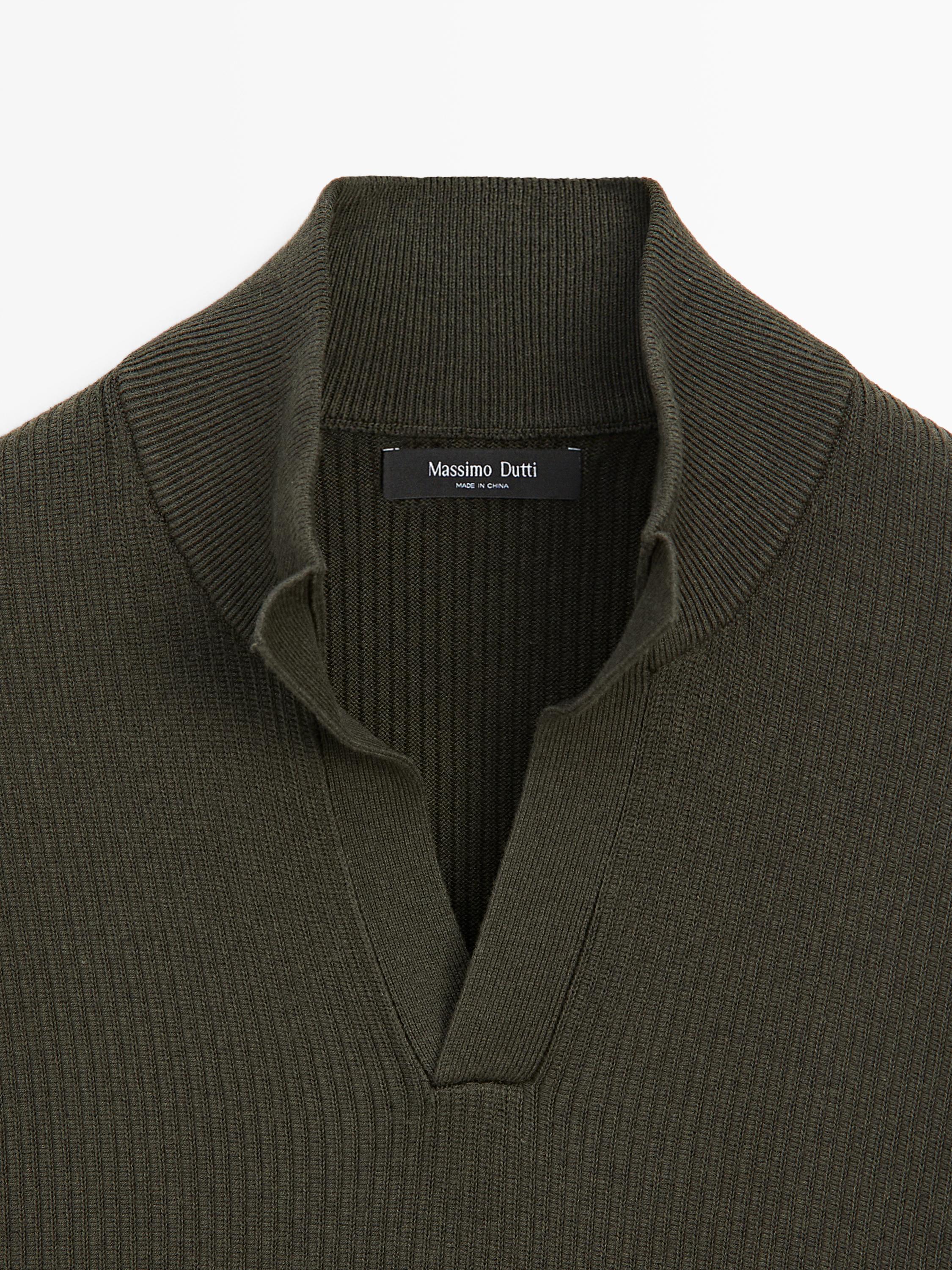 Mock neck knit sweater with V-neck — DARK GREEN