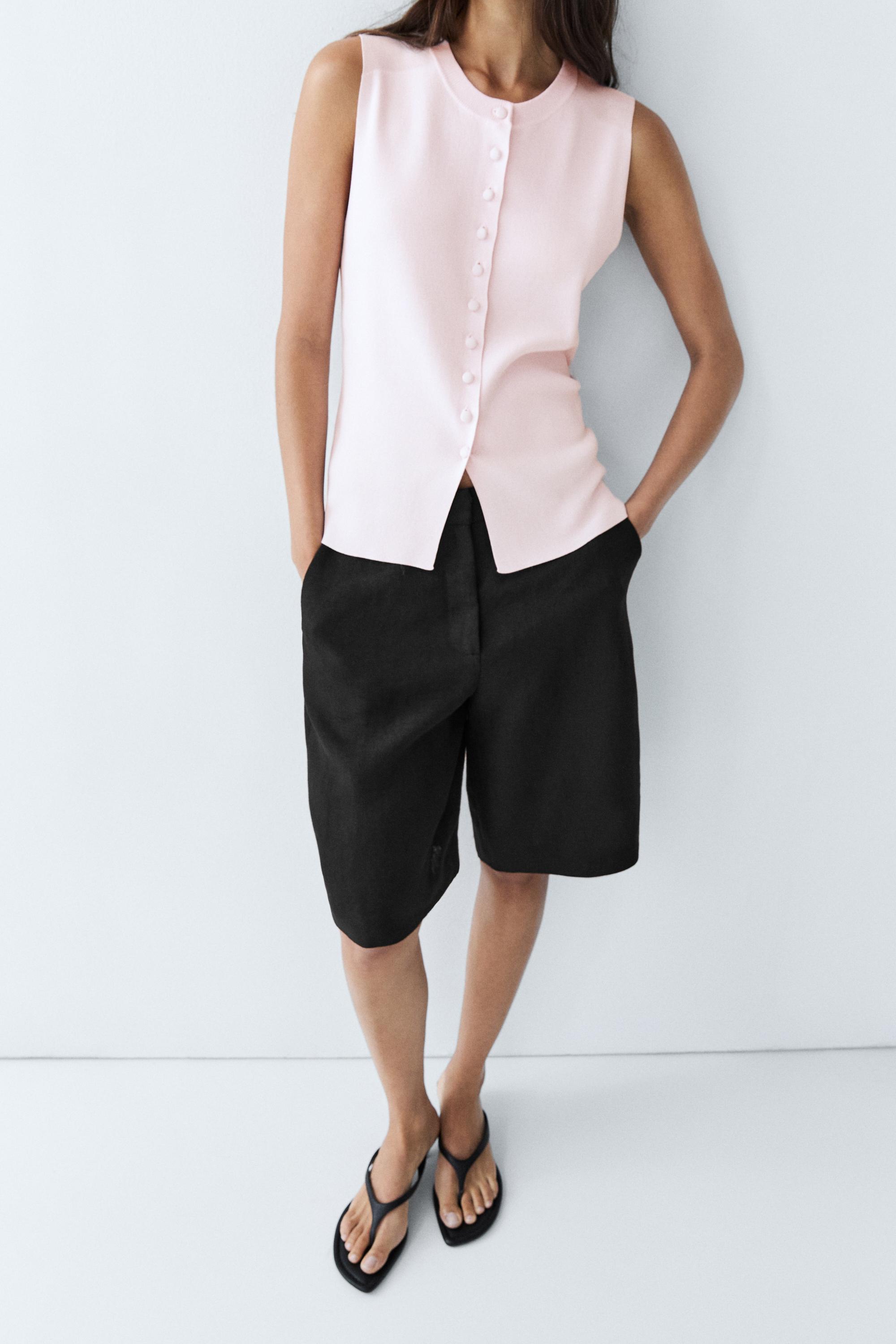 Fine-knit vest with covered buttons — PINK