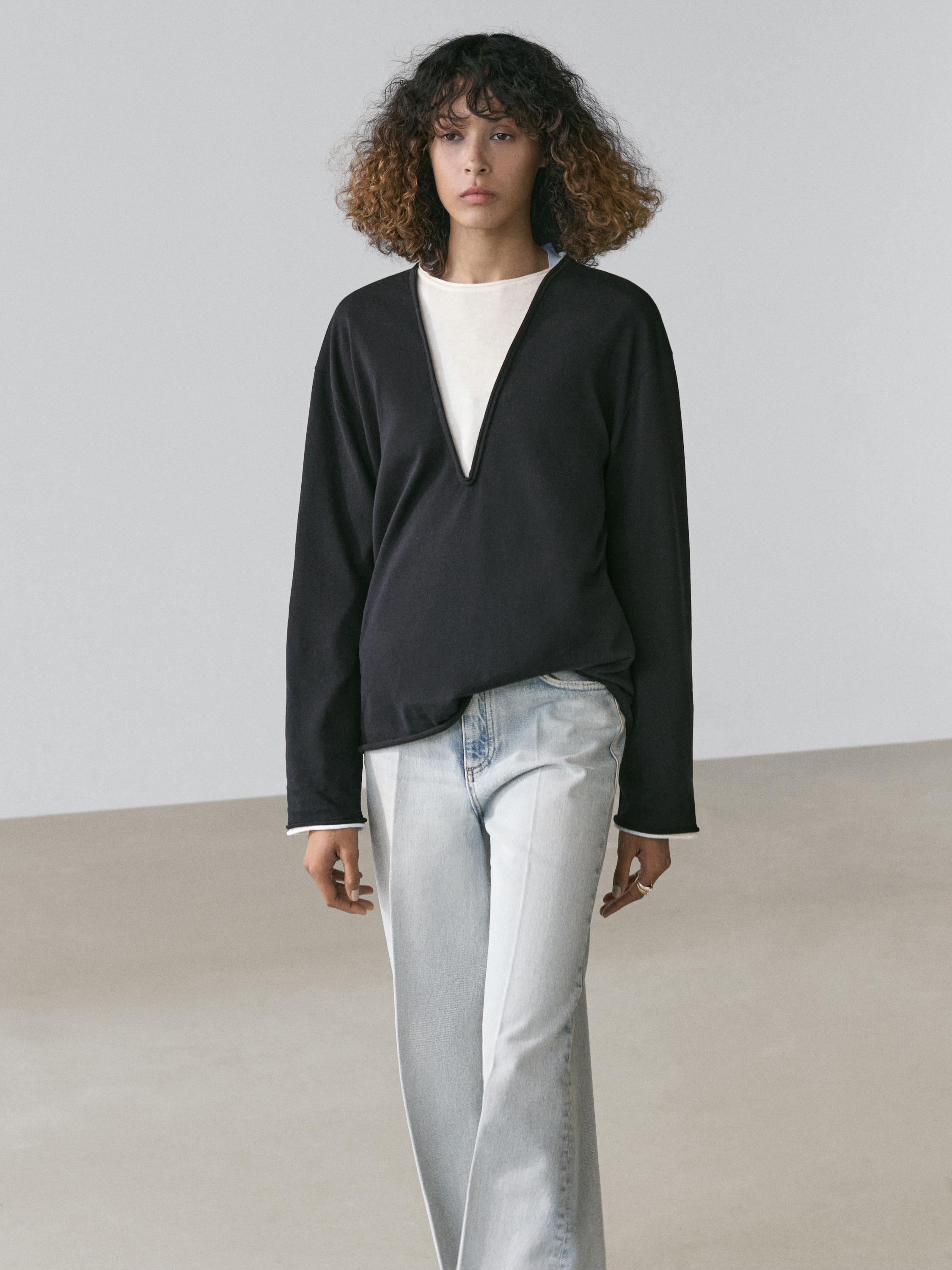 Cotton blend knit sweater with contrast fabric — NAVY BLUE