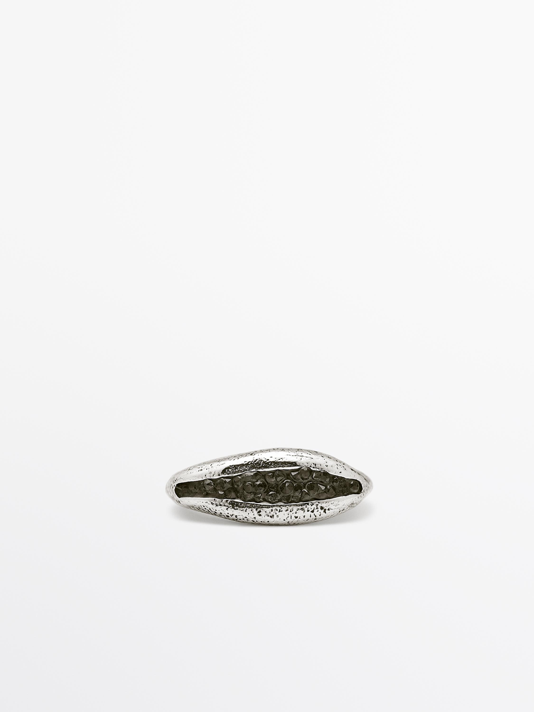 Bague irrégulière brillante