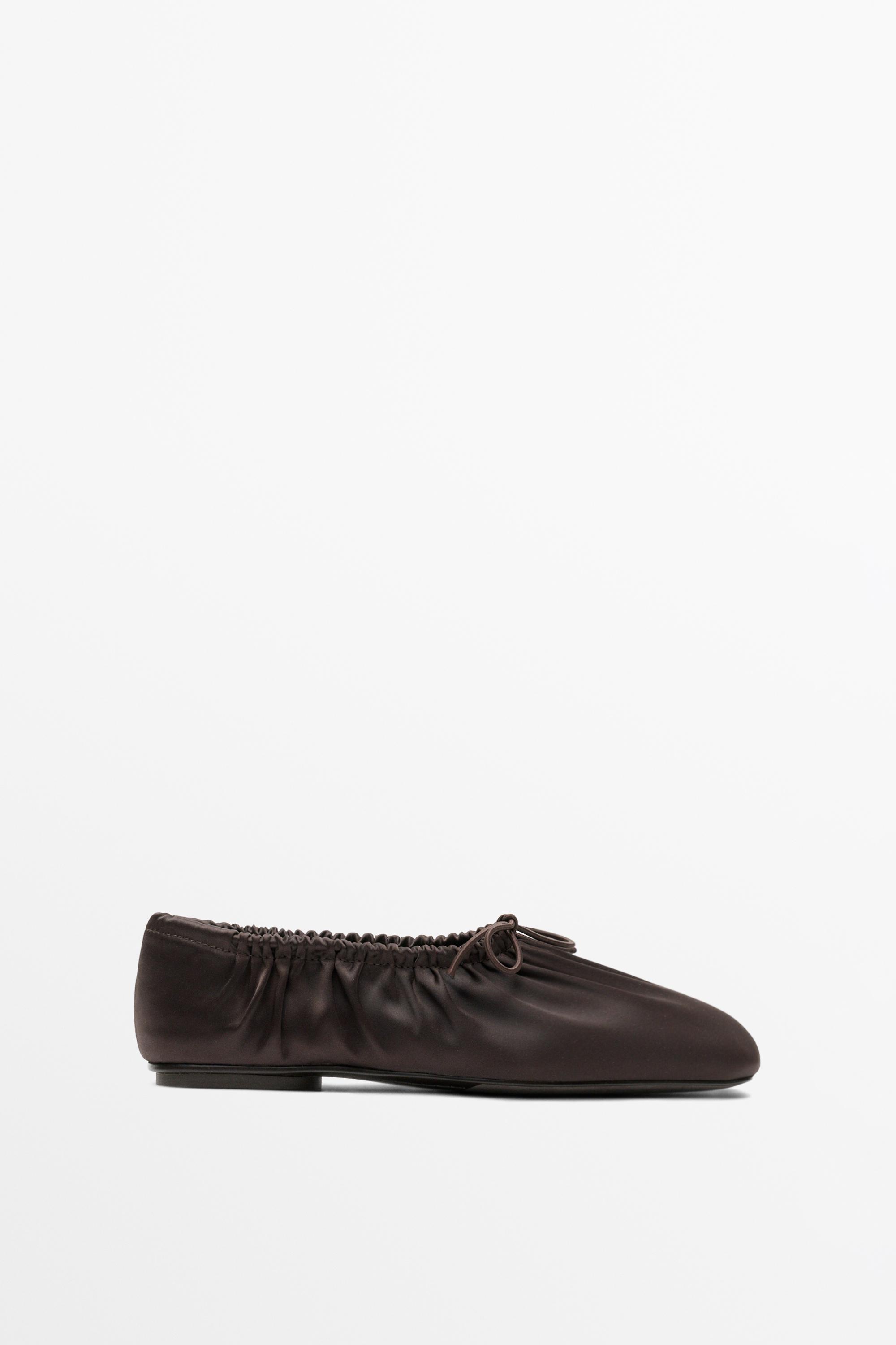 Ruched bow ballet flats