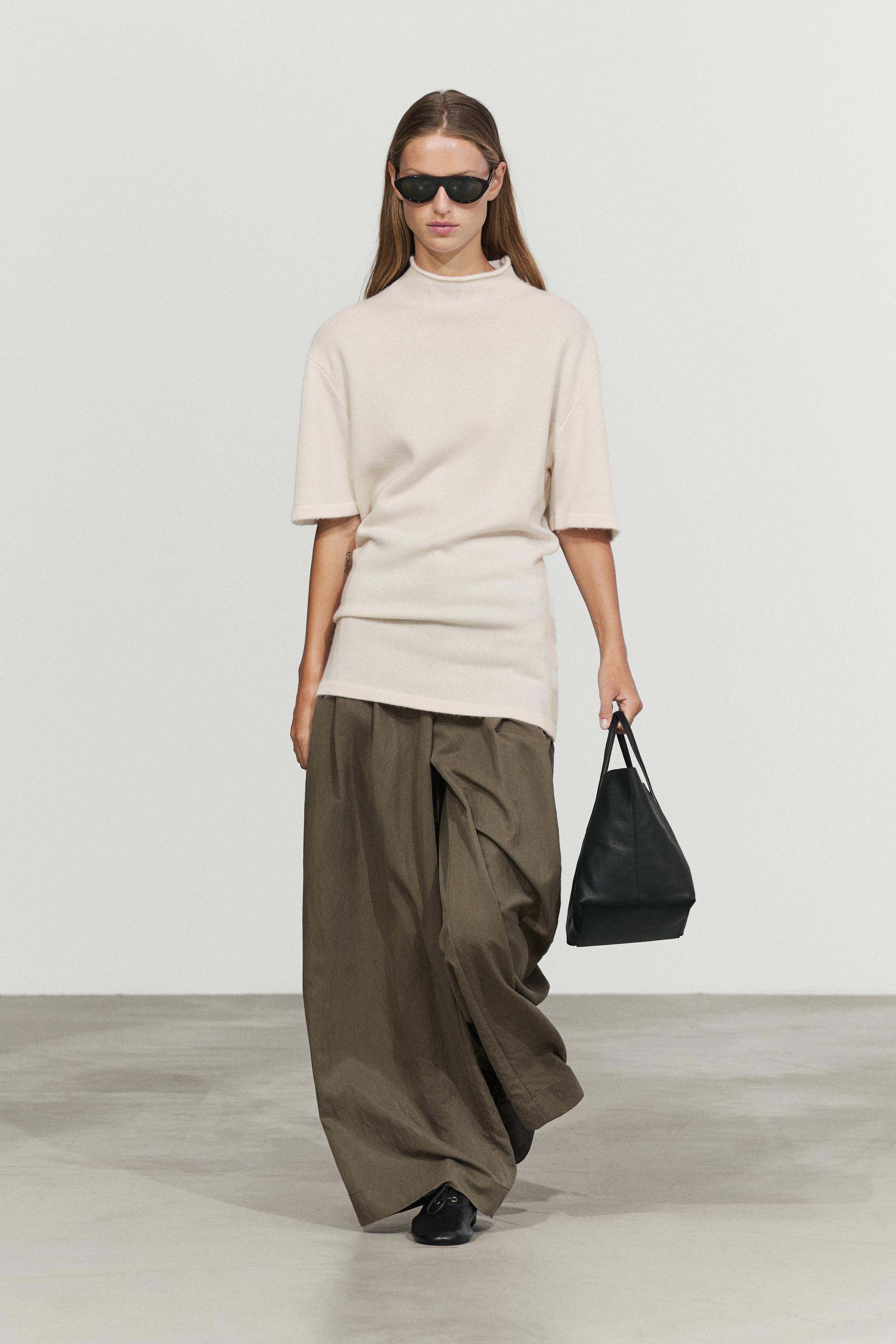 100% cashmere knit short sleeve sweater