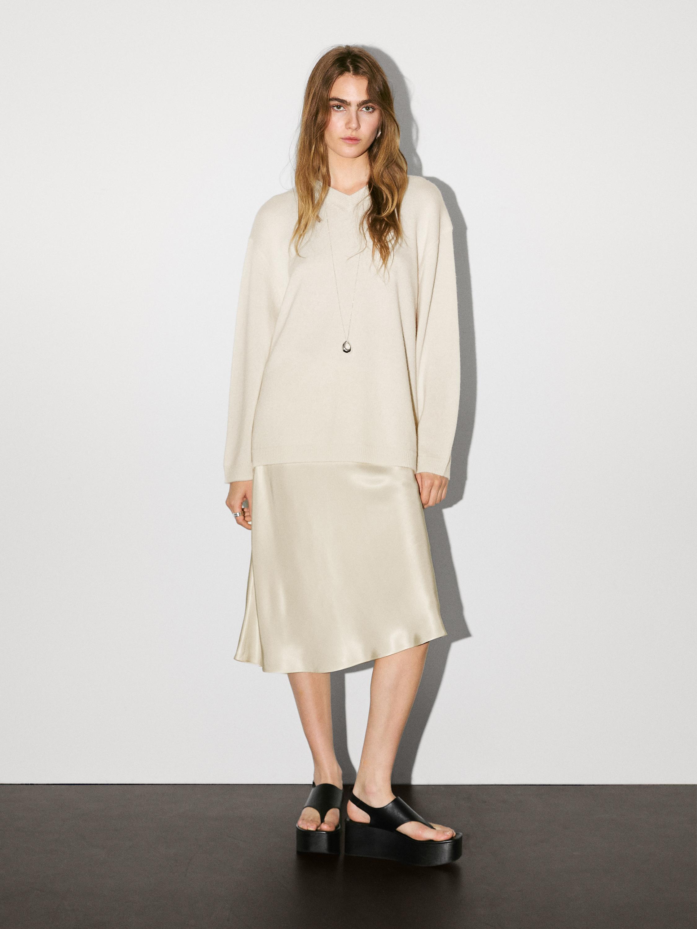 Oversize cashmere V-neck sweater