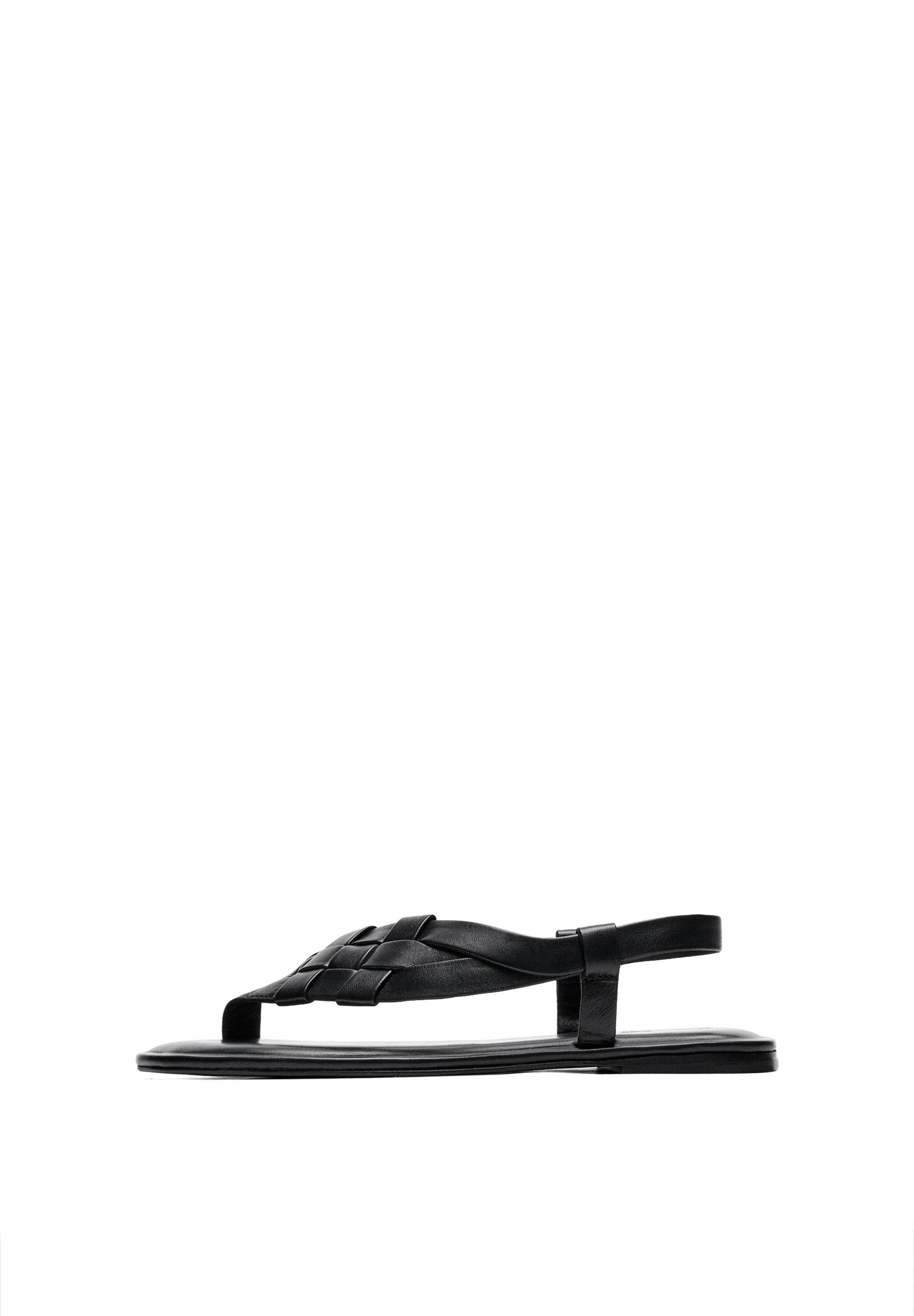 Flat woven leather sandals — BLACK