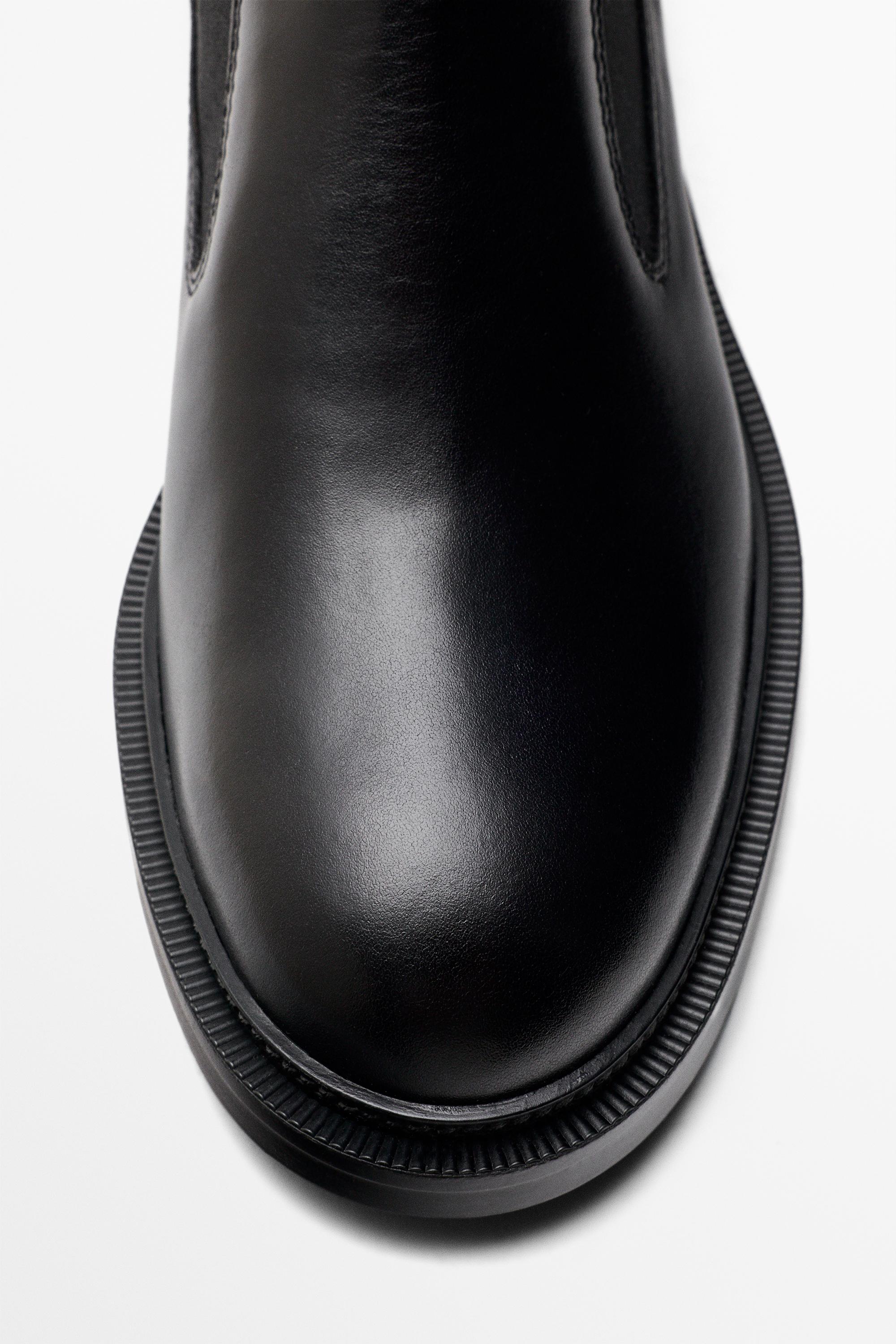 Flat leather Chelsea boots — BLACK