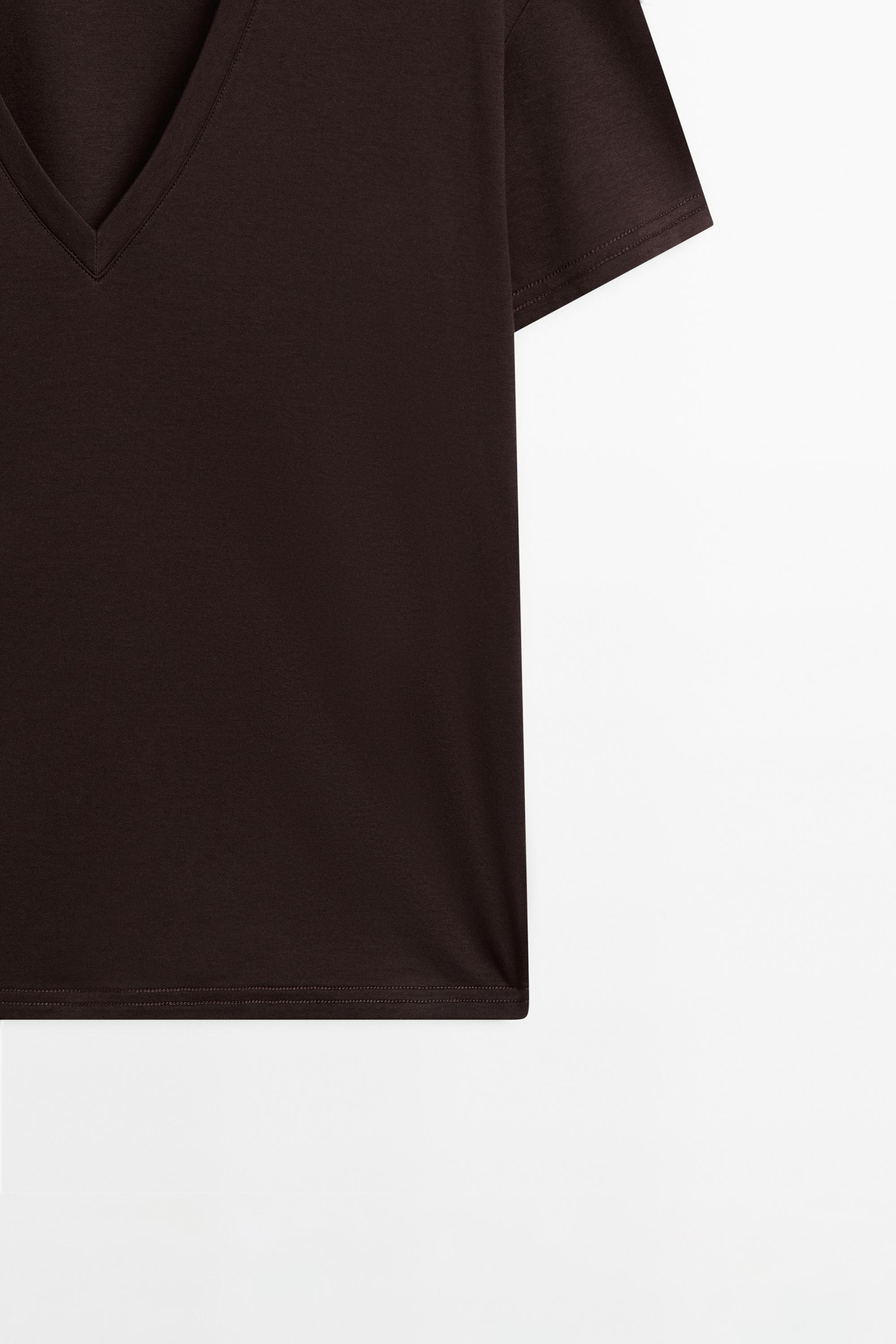 Flowing V-neck T-shirt — BROWN