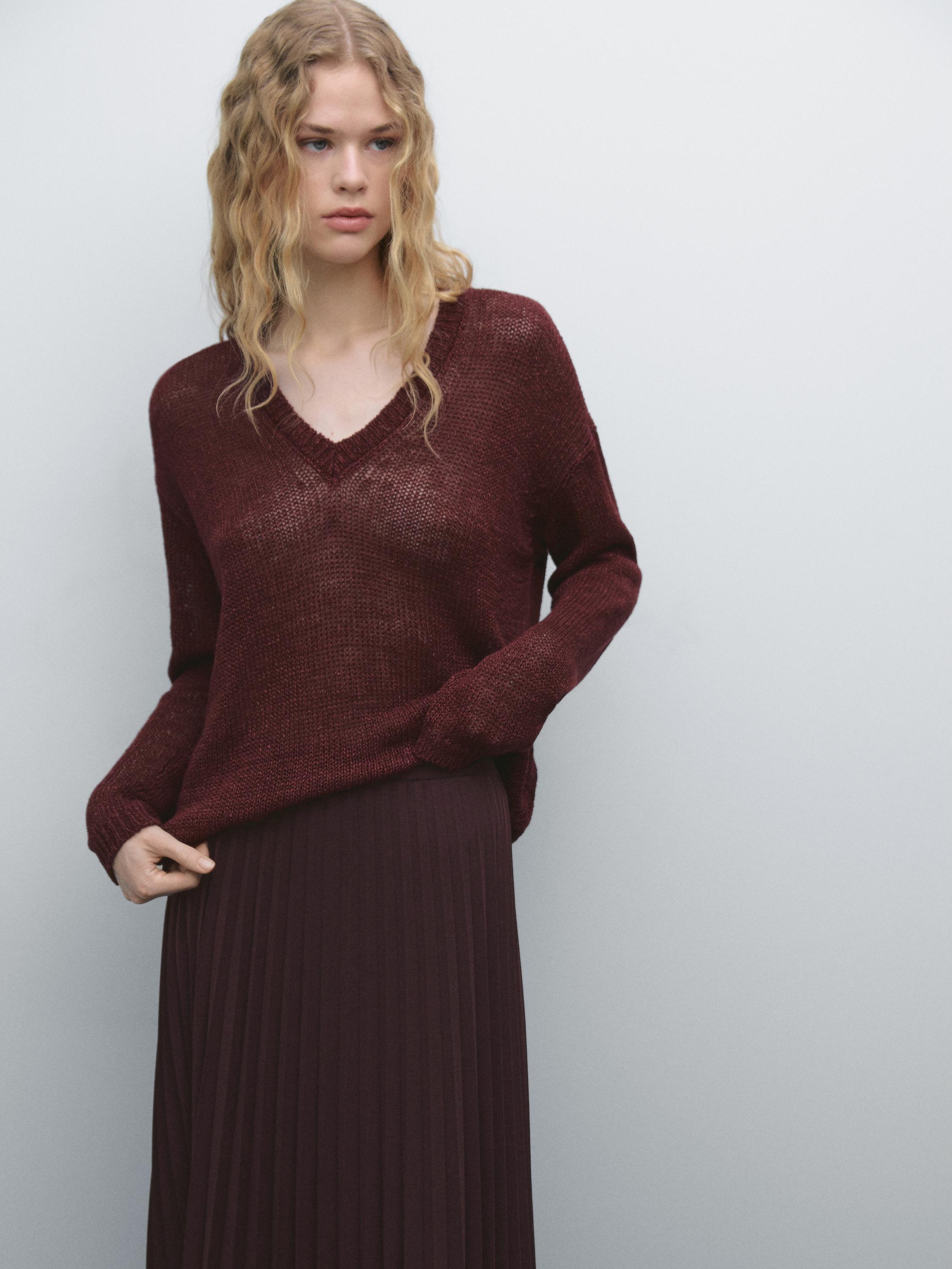 Long pleated flared skirt